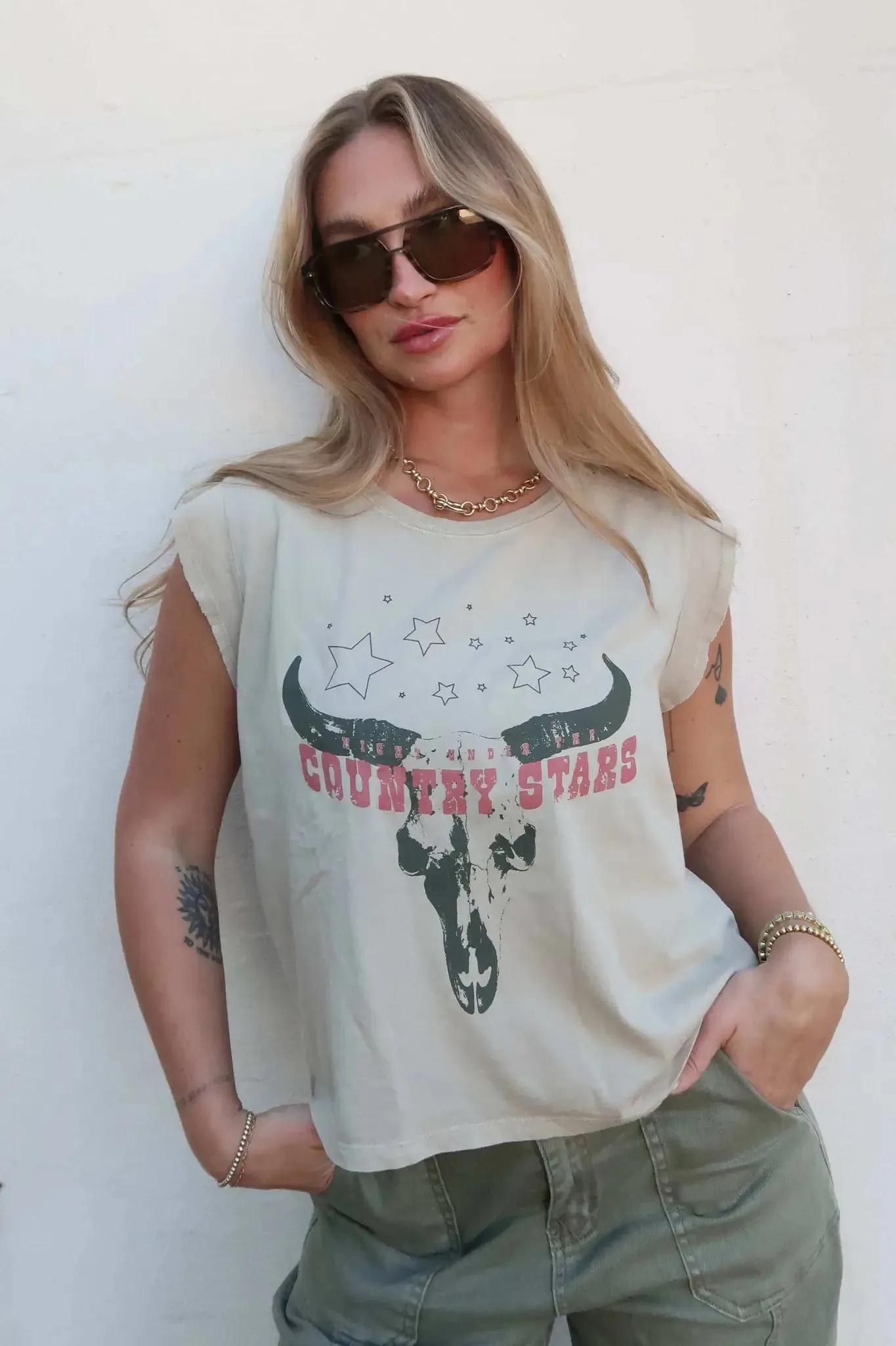 Country Stars Sleeveless Graphic Tee sold by Promesa product image thumbnail 4
