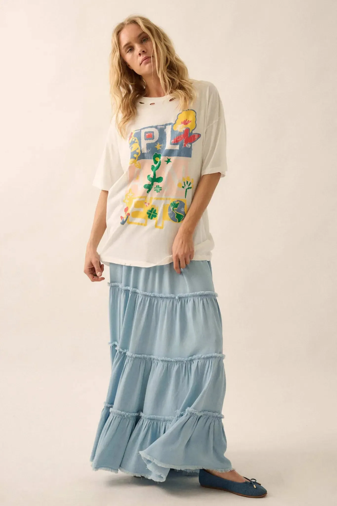 Planet Earth Distressed Oversize Graphic Tee sold by Promesa product image thumbnail 3