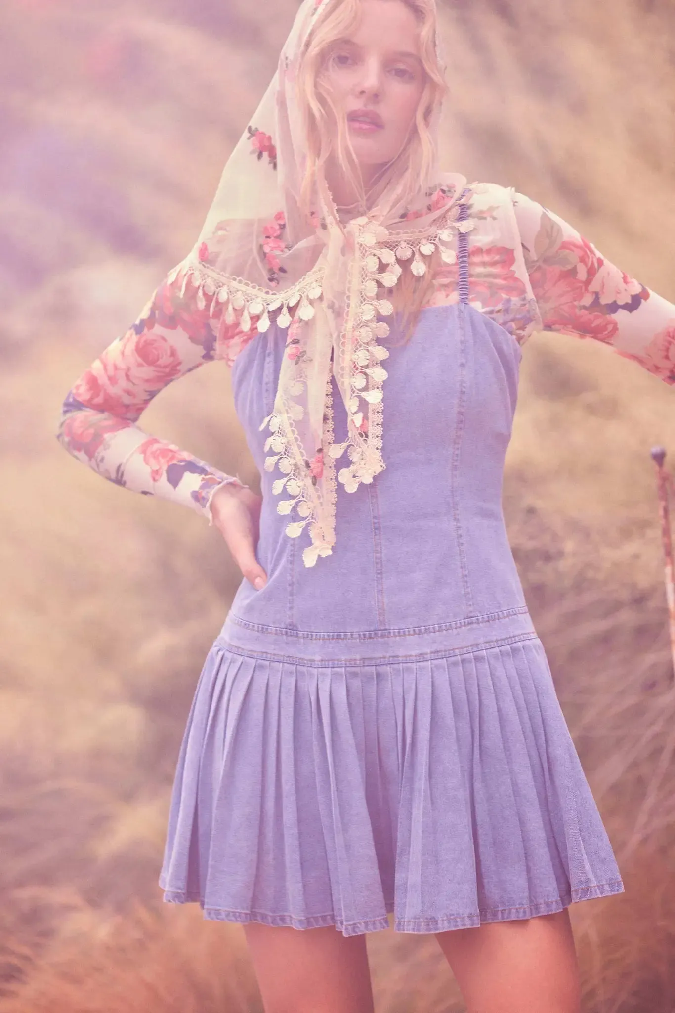 Blooming Heart Floral Mesh Exposed-Seam Top sold by Promesa product image thumbnail 3