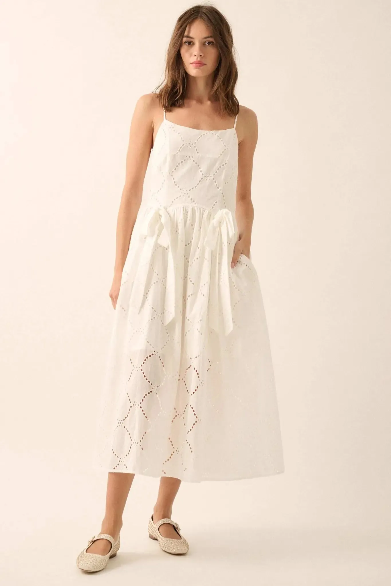 Sunday Girl Eyelet Lace Bow-Detail Midi Dress sold by Promesa product image thumbnail 5