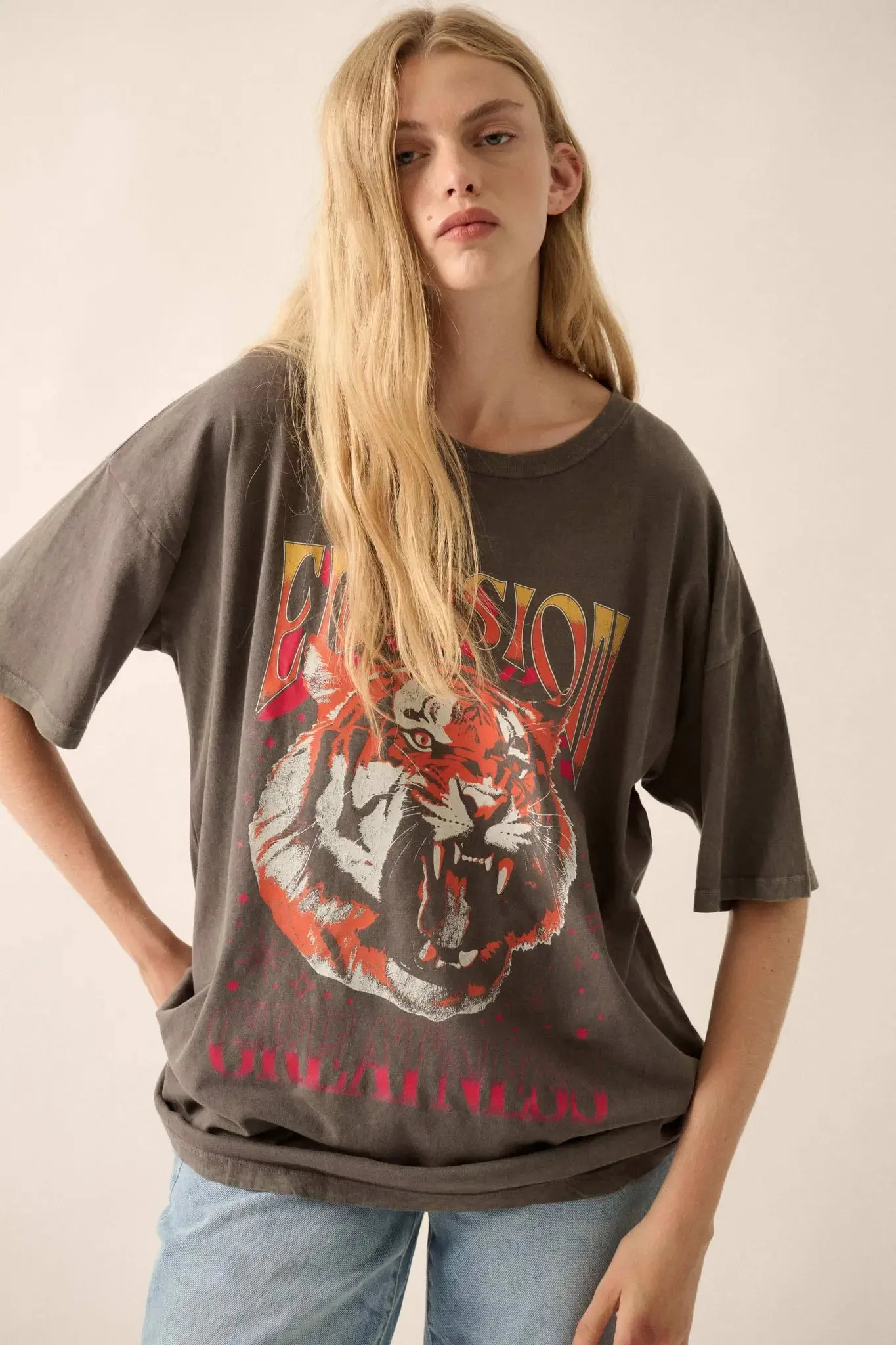 Envision Greatness Vintage-Print Tiger Graphic Tee sold by Promesa product image thumbnail 3