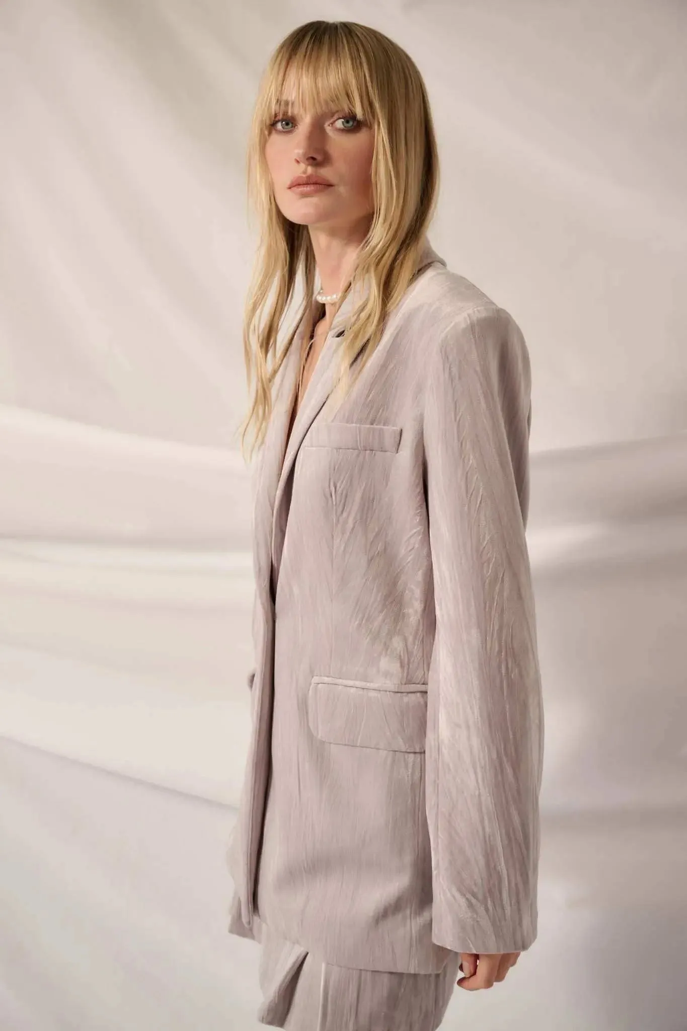 Living Luxuriously Oversize Crinkle Velvet Blazer sold by Promesa product image thumbnail 5