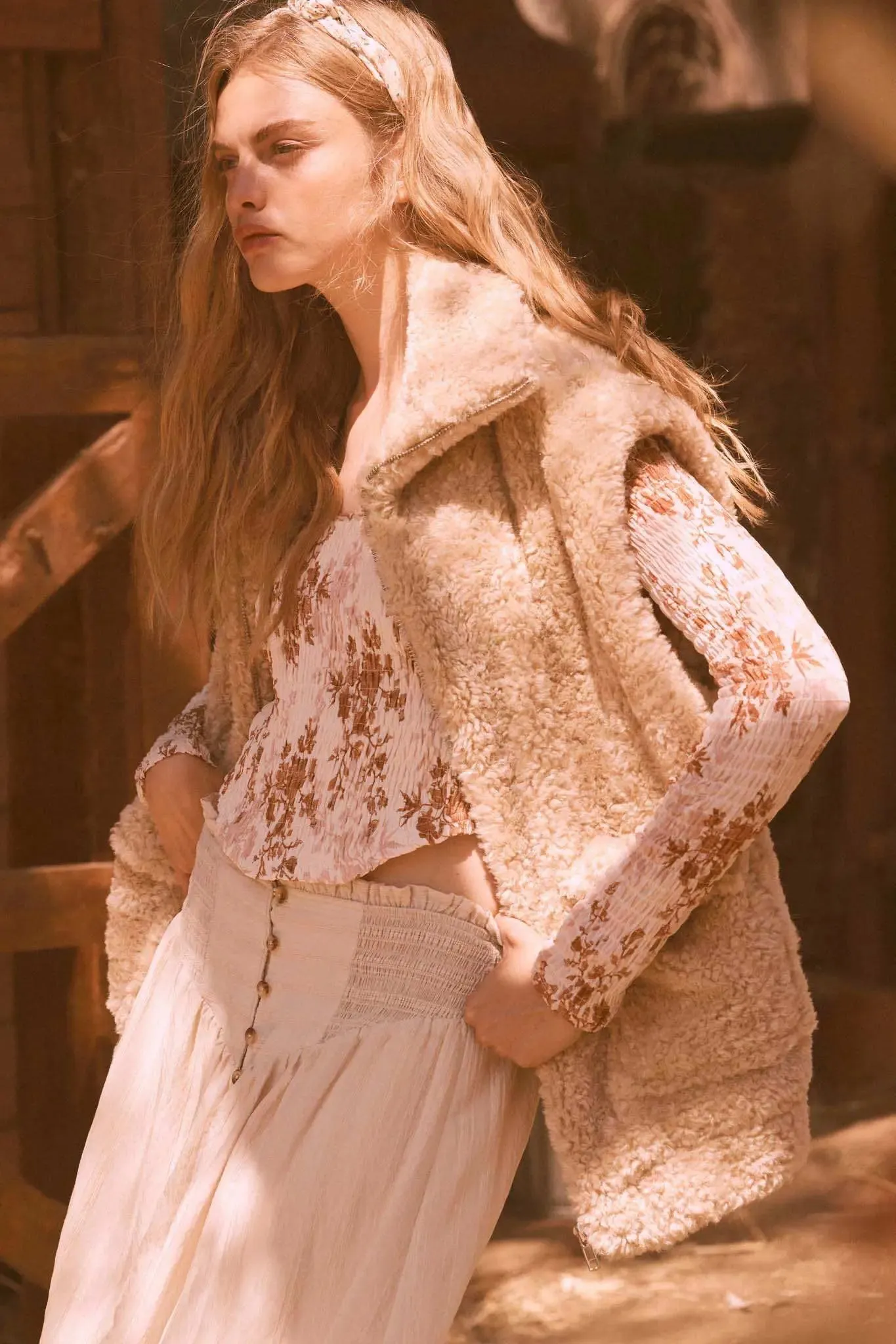 Creature Comforts Zip-Up Faux Fur Vest sold by Promesa product image thumbnail 3