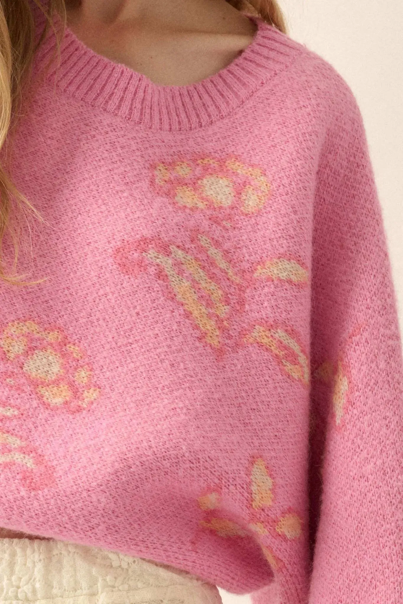 Get Growing Oversize Cropped Floral Sweater sold by Promesa product image thumbnail 2