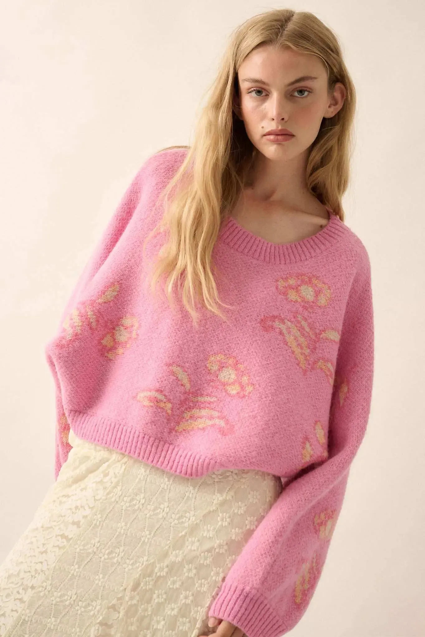 Get Growing Oversize Cropped Floral Sweater sold by Promesa product image thumbnail 4