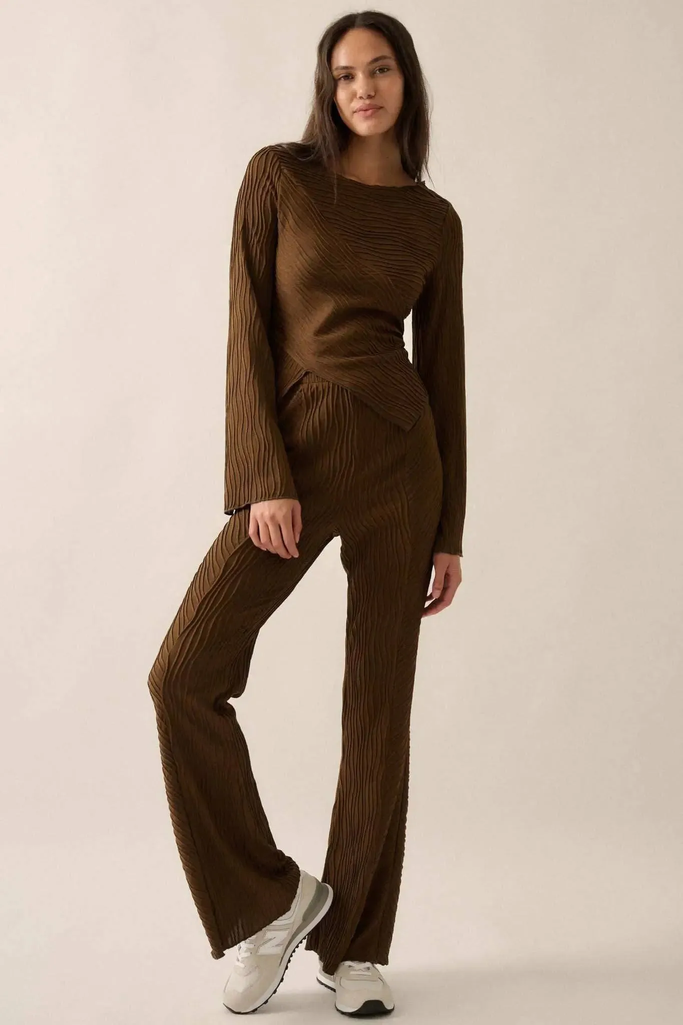 So It Flows Wavy Ribbed-Knit Asymmetrical Top sold by Promesa product image thumbnail 3