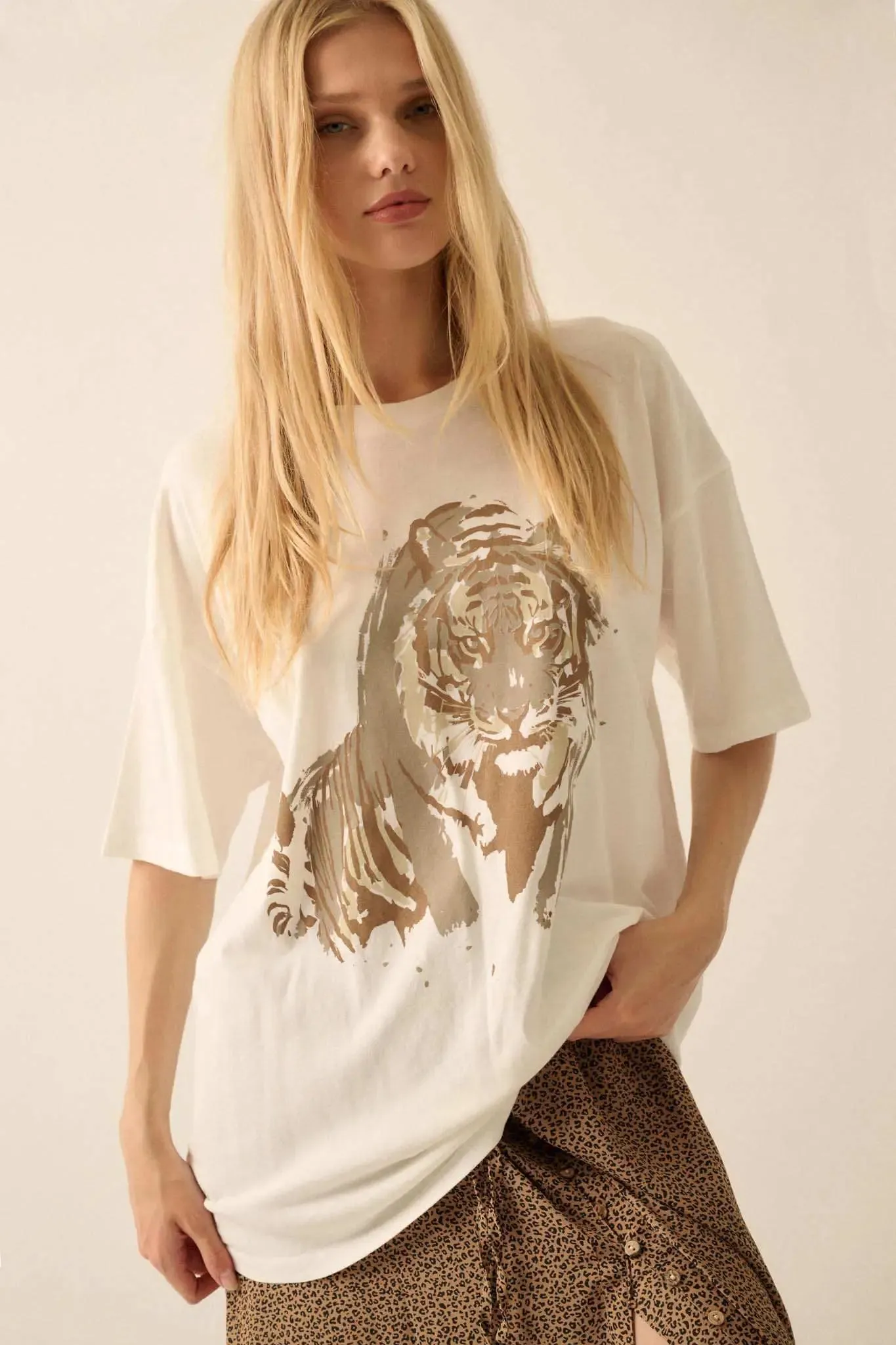 Intense Tiger Oversize Graphic Tee sold by Promesa