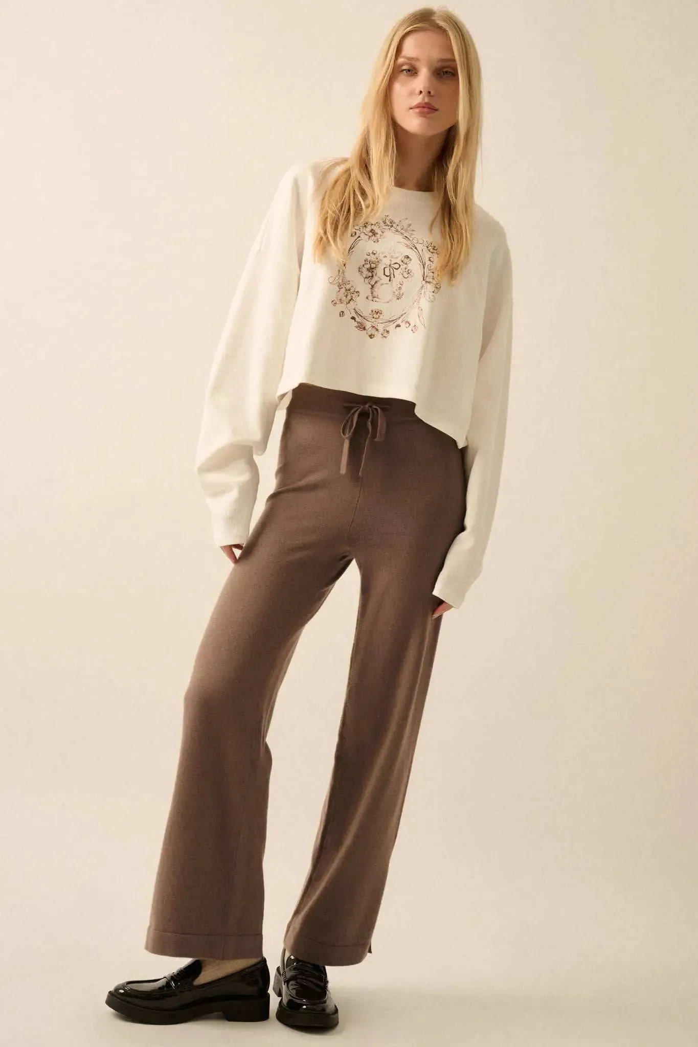 Cuddle Bunny Cropped Thermal Graphic Top sold by Promesa product image thumbnail 4