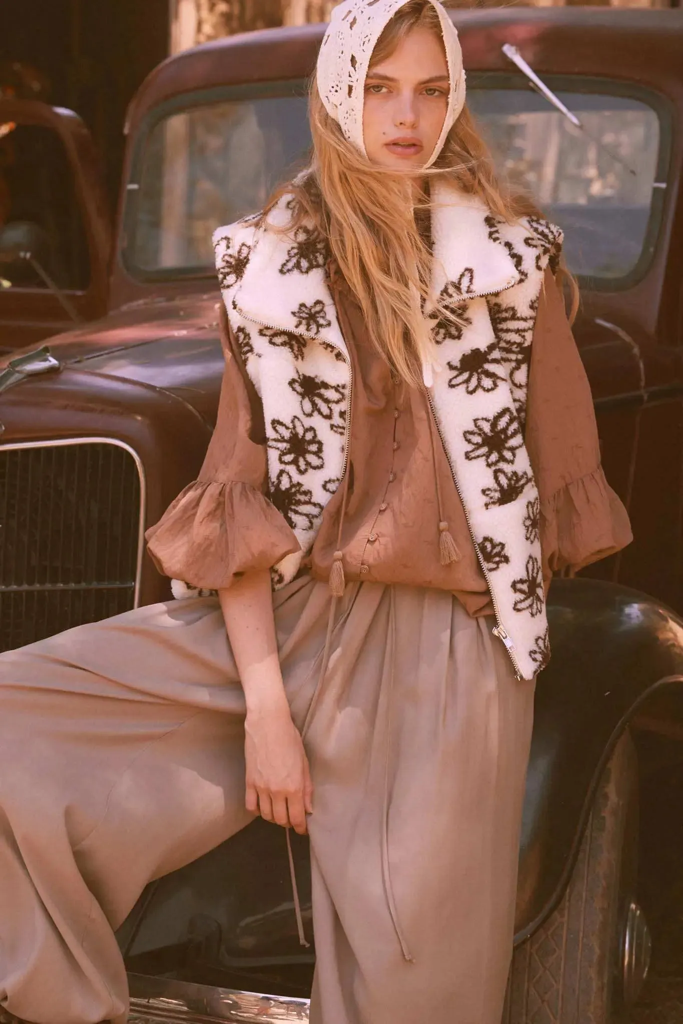 Winter Garden Floral-Print Sherpa Fleece Vest sold by Promesa