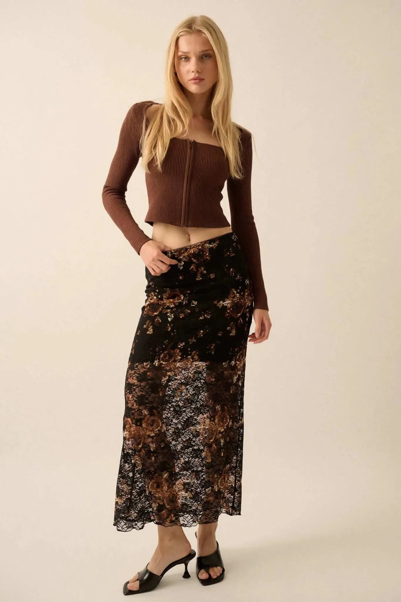 Shaper Fit Zip-Front Cropped Square-Neck Top sold by Promesa product image thumbnail 3