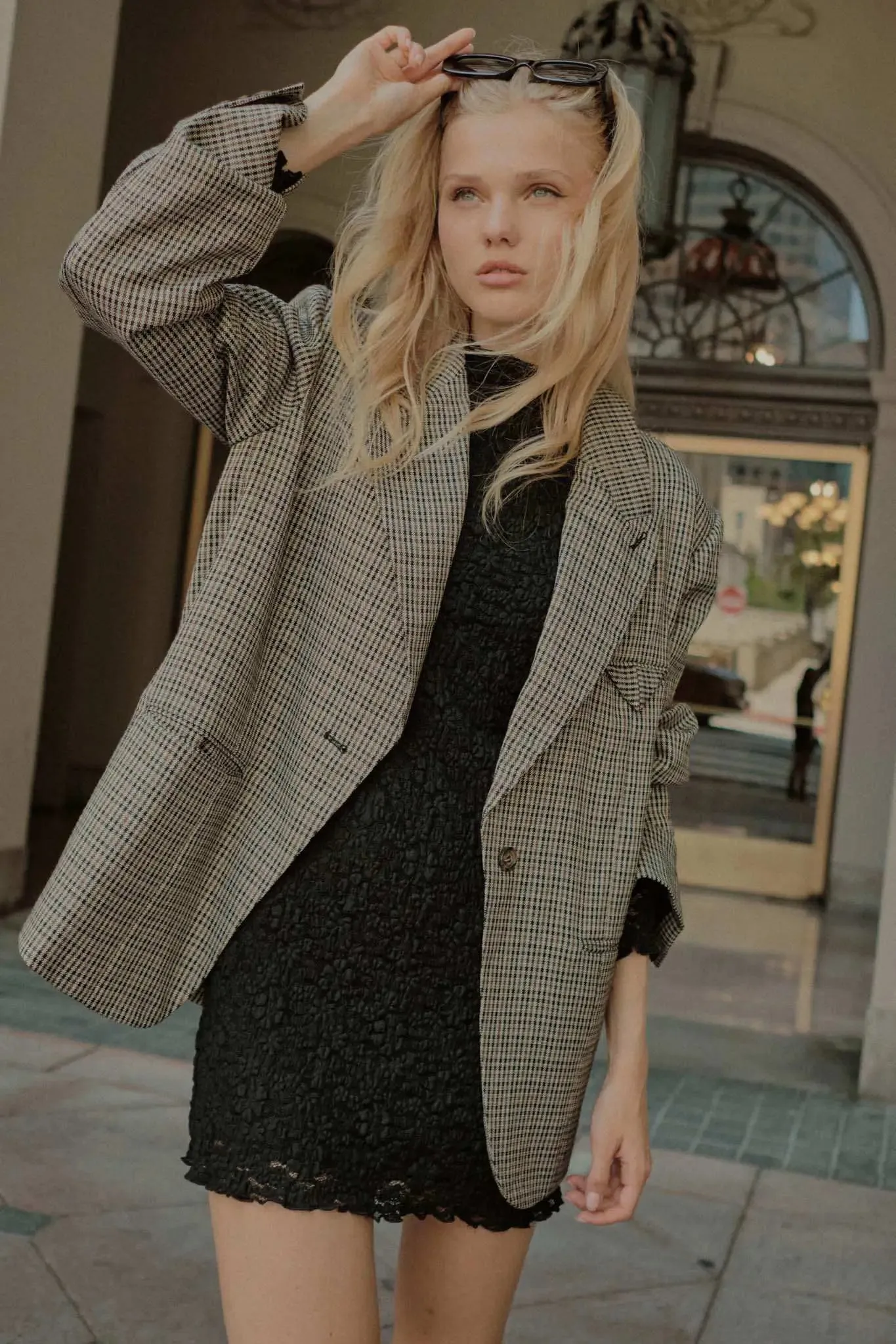 Pretty Smart Houndstooth Plaid Tweed Blazer sold by Promesa product image thumbnail 2