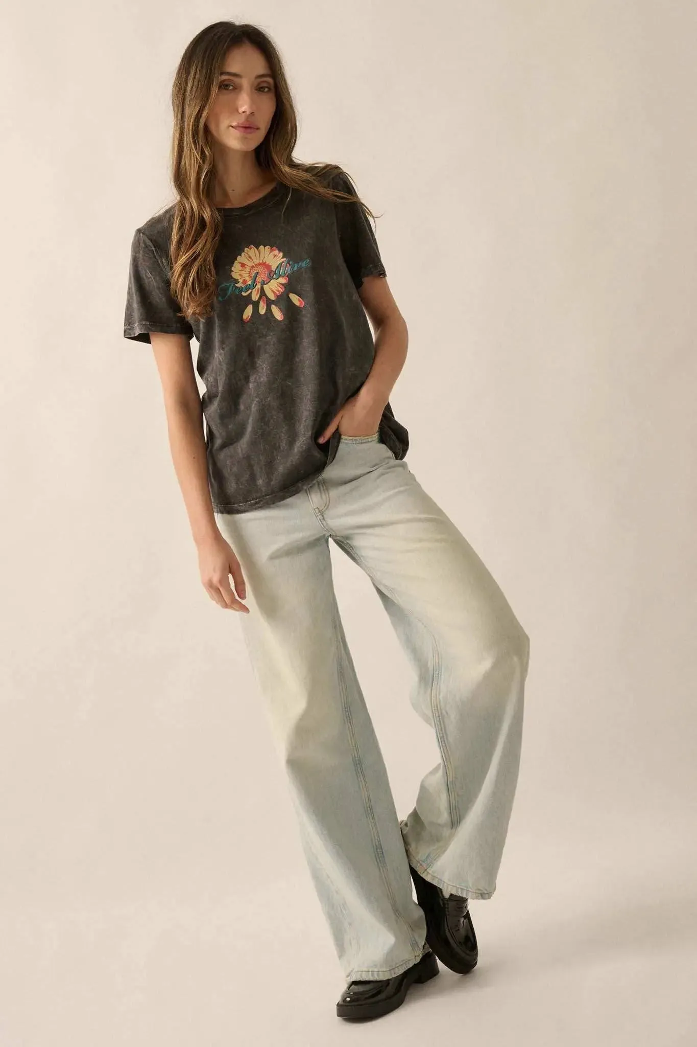 Feel Alive Vintage-Wash Flower Graphic Tee sold by Promesa product image thumbnail 4