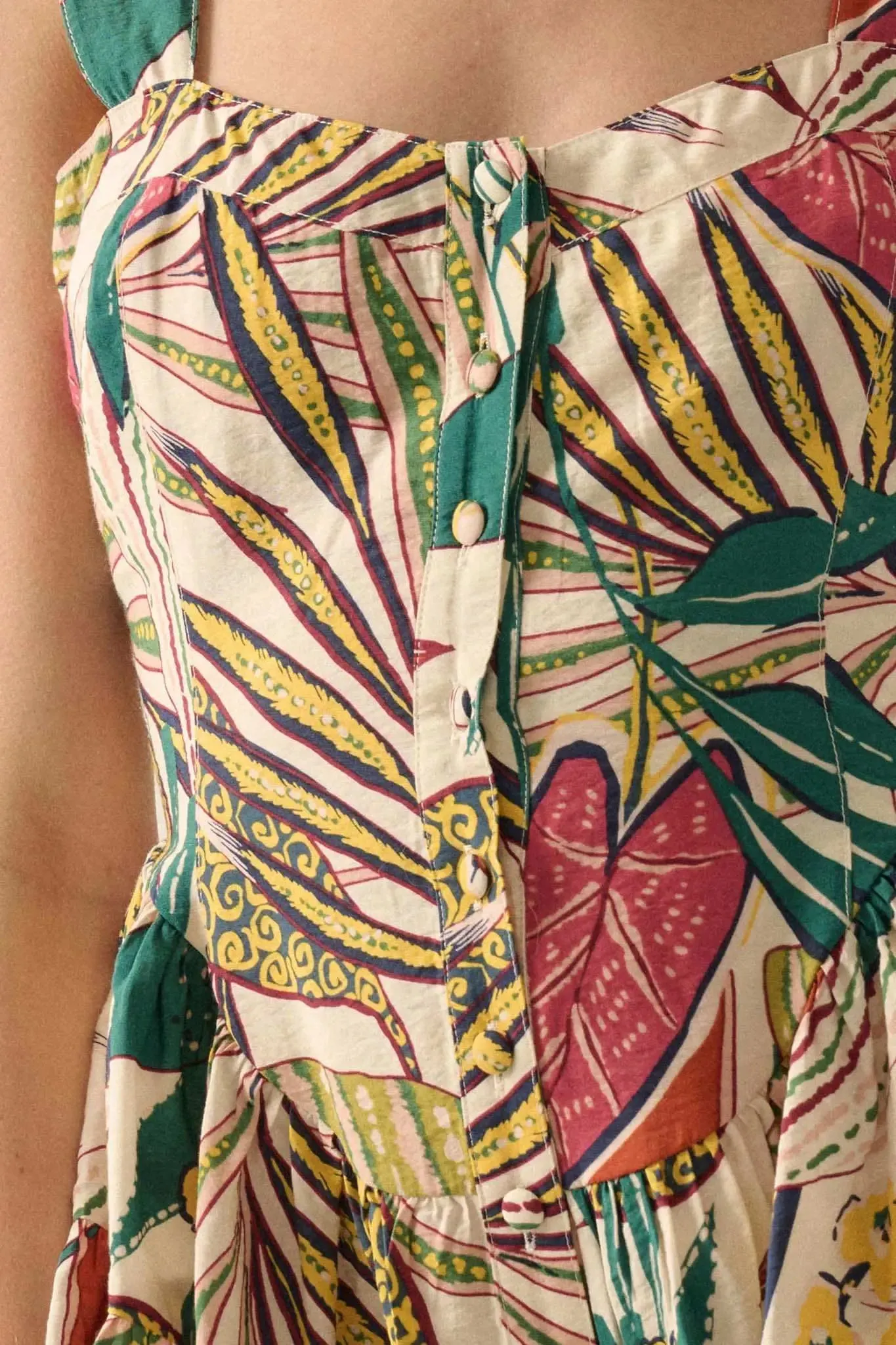 Island Oasis Tropical Floral Fit-and-Flare Romper sold by Promesa product image thumbnail 2