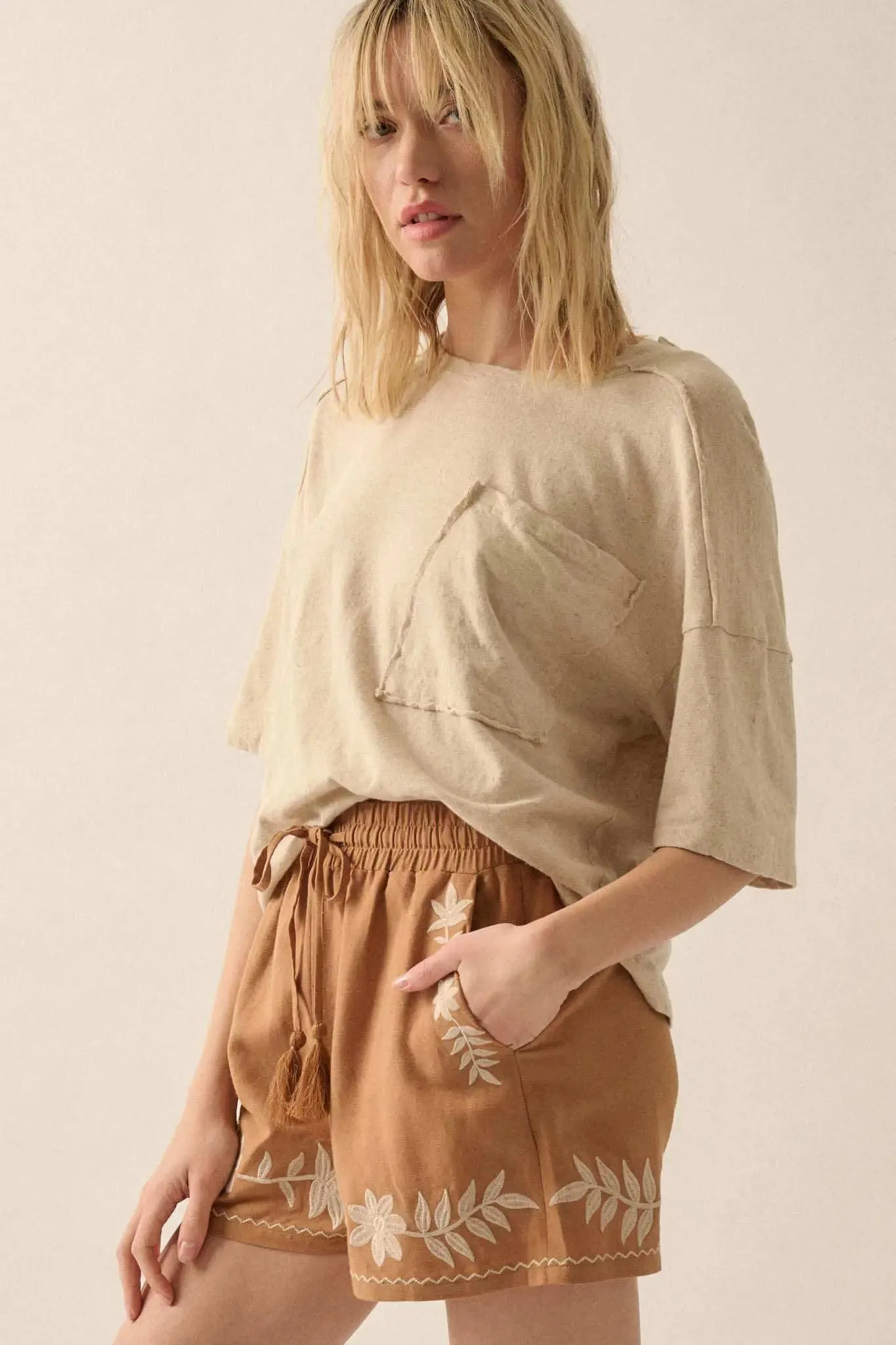 Easy Fit Raw-Edge Loose-Fit Pocket Tee sold by Promesa product image thumbnail 5