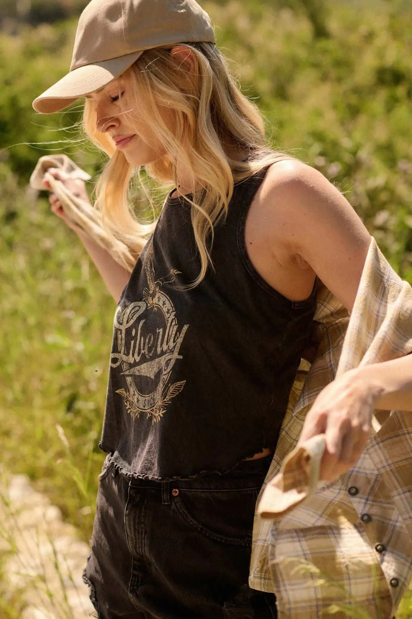 Liberty 1776 Vintage-Wash Graphic Tank Top sold by Promesa product image thumbnail 4