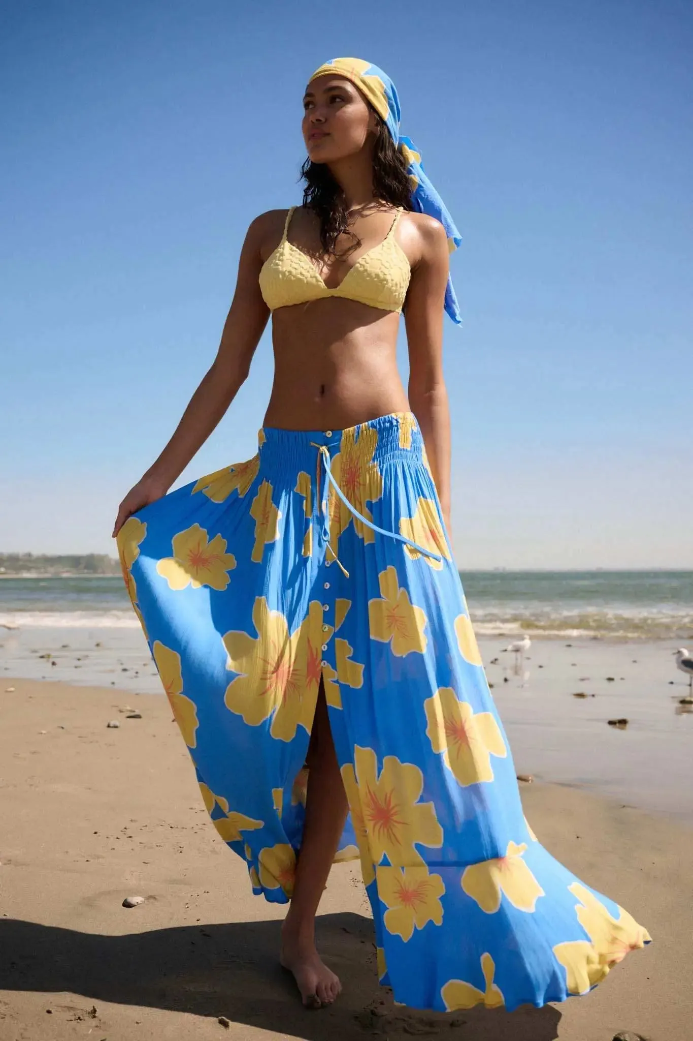 Hibiscus Grove Floral Crepe Buttoned Maxi Skirt sold by Promesa product image thumbnail 3