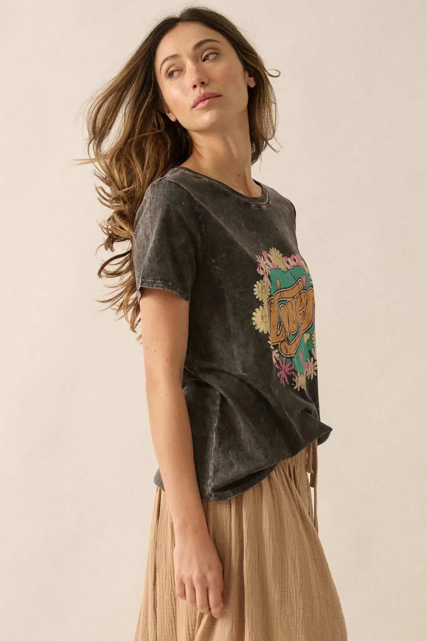 Lover Vintage-Wash Floral Graphic Tee sold by Promesa product image thumbnail 5