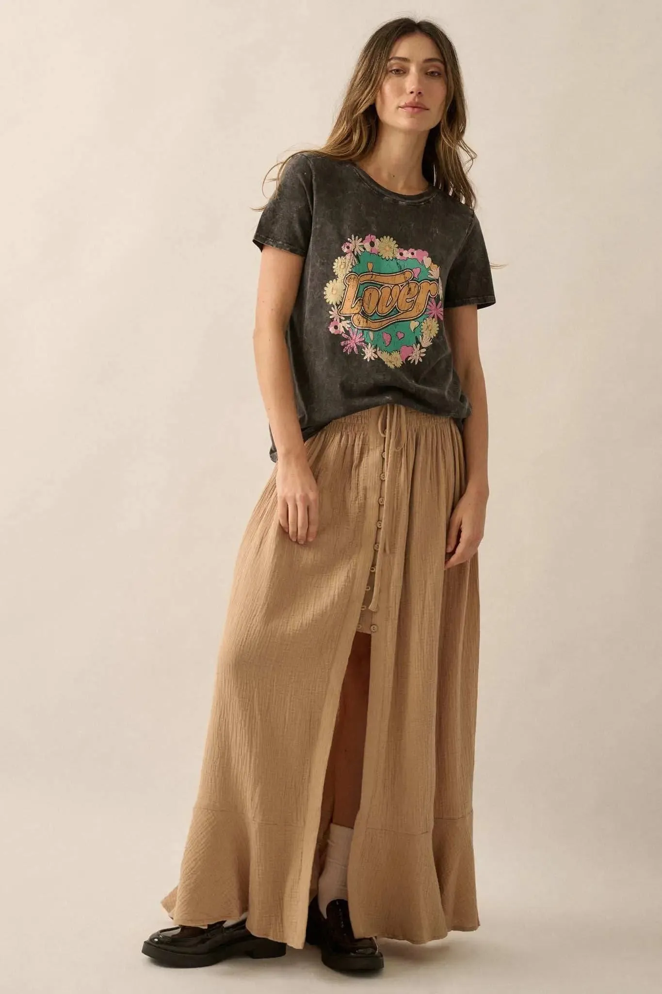 Lover Vintage-Wash Floral Graphic Tee sold by Promesa product image thumbnail 3