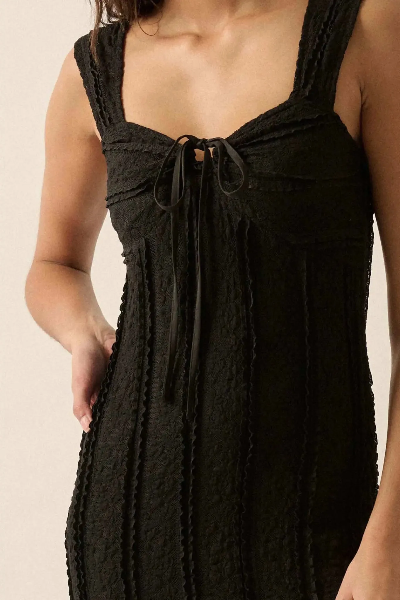 Romantic Heart Ruffled Floral Lace Midi Dress sold by Promesa product image thumbnail 3