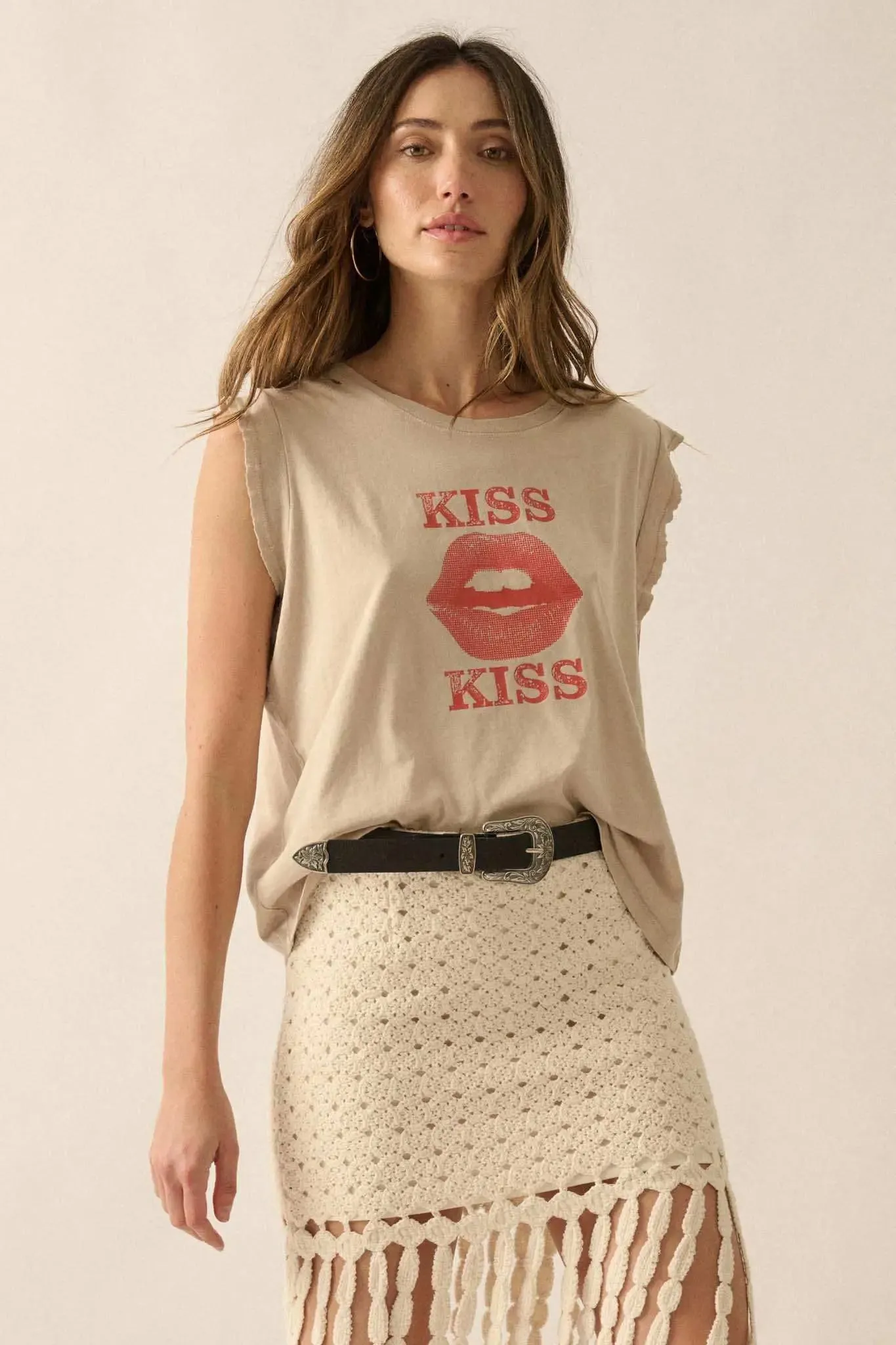 Kiss Kiss Distressed Sleeveless Graphic Tee sold by Promesa product image thumbnail 4