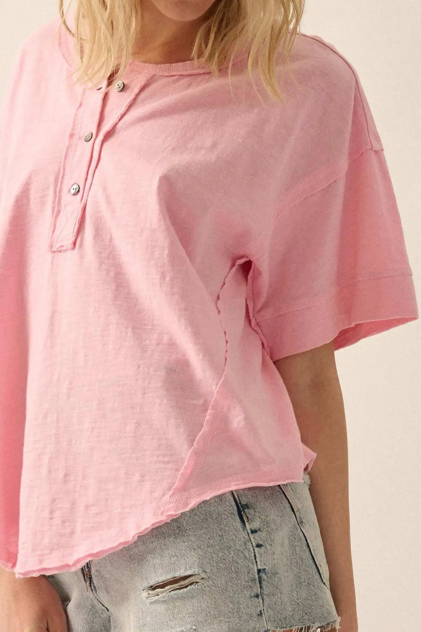 Easy Fit Vintage-Wash Exposed-Seam Henley Tee sold by Promesa product image thumbnail 4