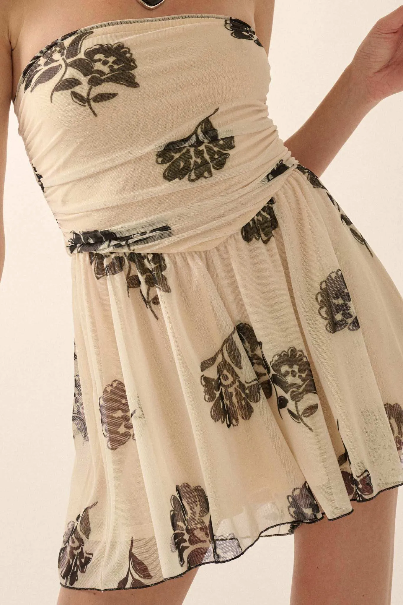Dreaming in Deco Floral Mesh Strapless Romper sold by Promesa product image thumbnail 4
