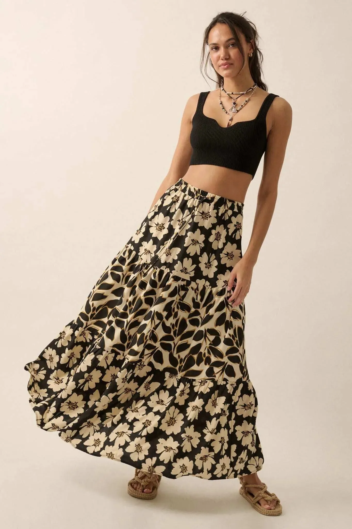 Shaper Fit Cropped Rib-Knit Sweetheart Tank Top sold by Promesa product image thumbnail 5