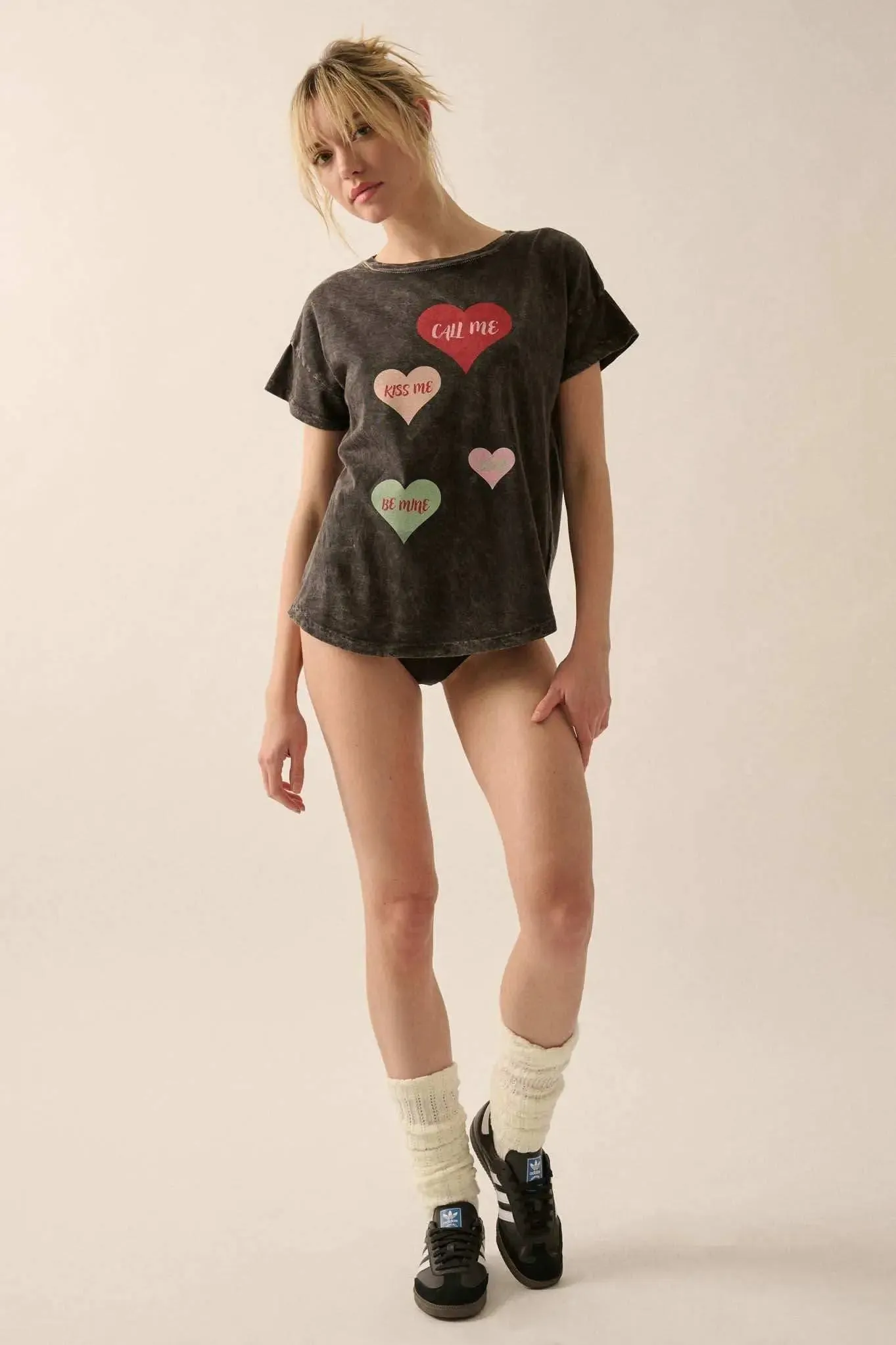 Valentine Hearts Vintage-Wash Graphic Tee sold by Promesa product image thumbnail 3