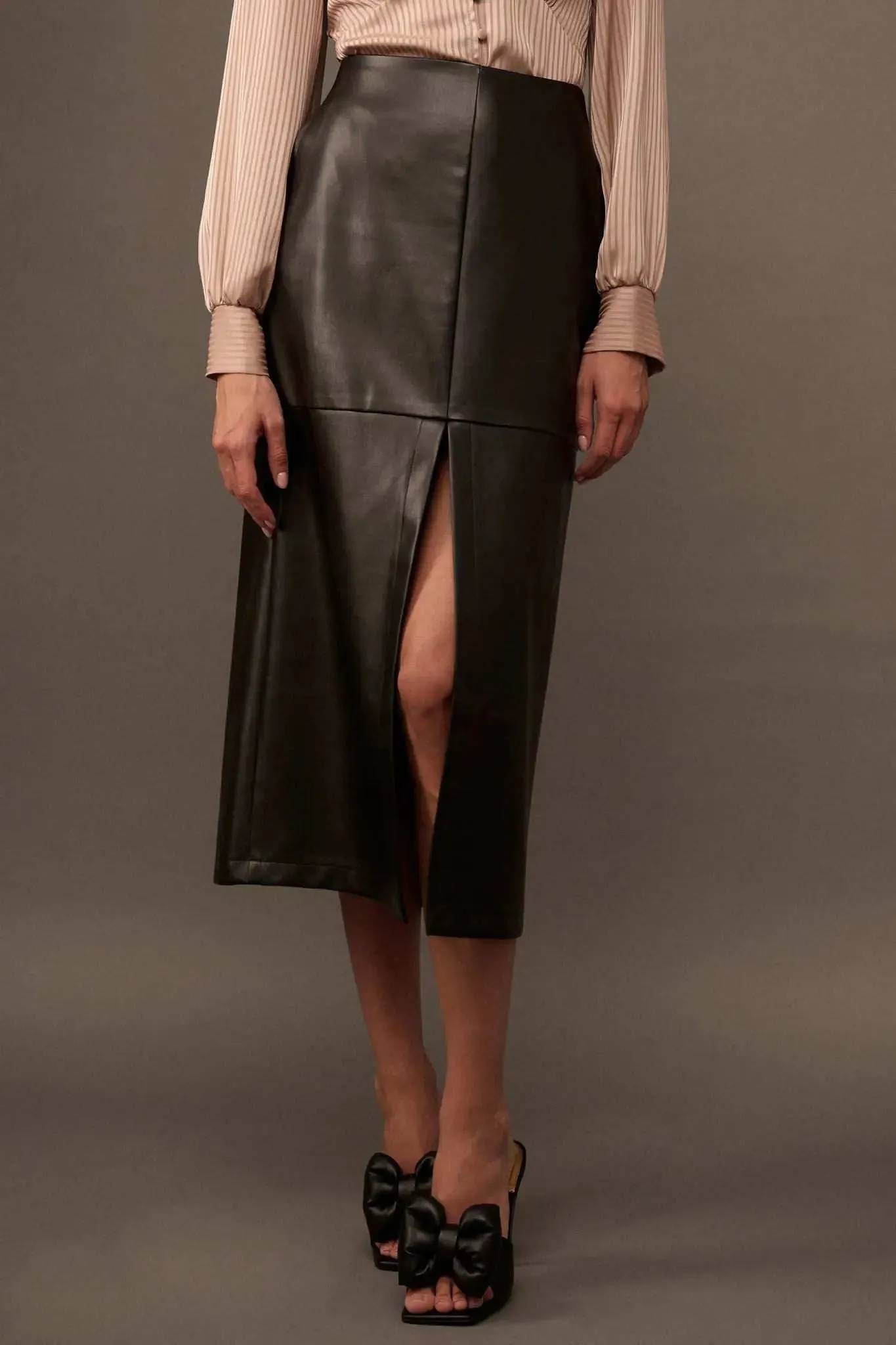 Leading Edge Vegan Leather Pencil Skirt sold by Promesa product image thumbnail 2