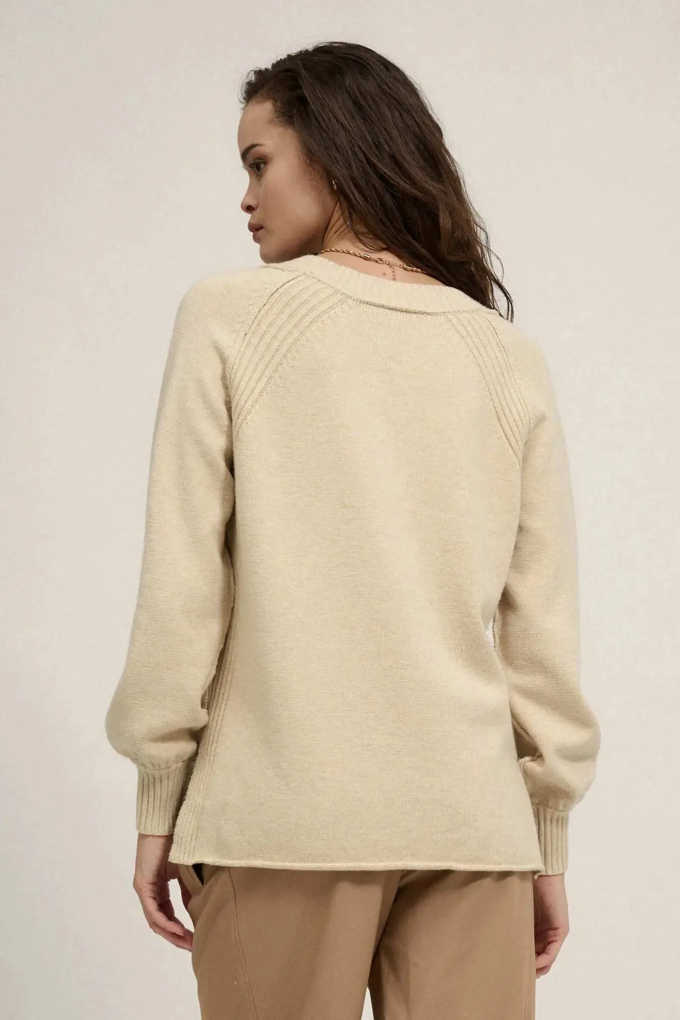 Morning Song Ribbed Knit Detail V-Neck Sweater sold by Promesa product image thumbnail 2