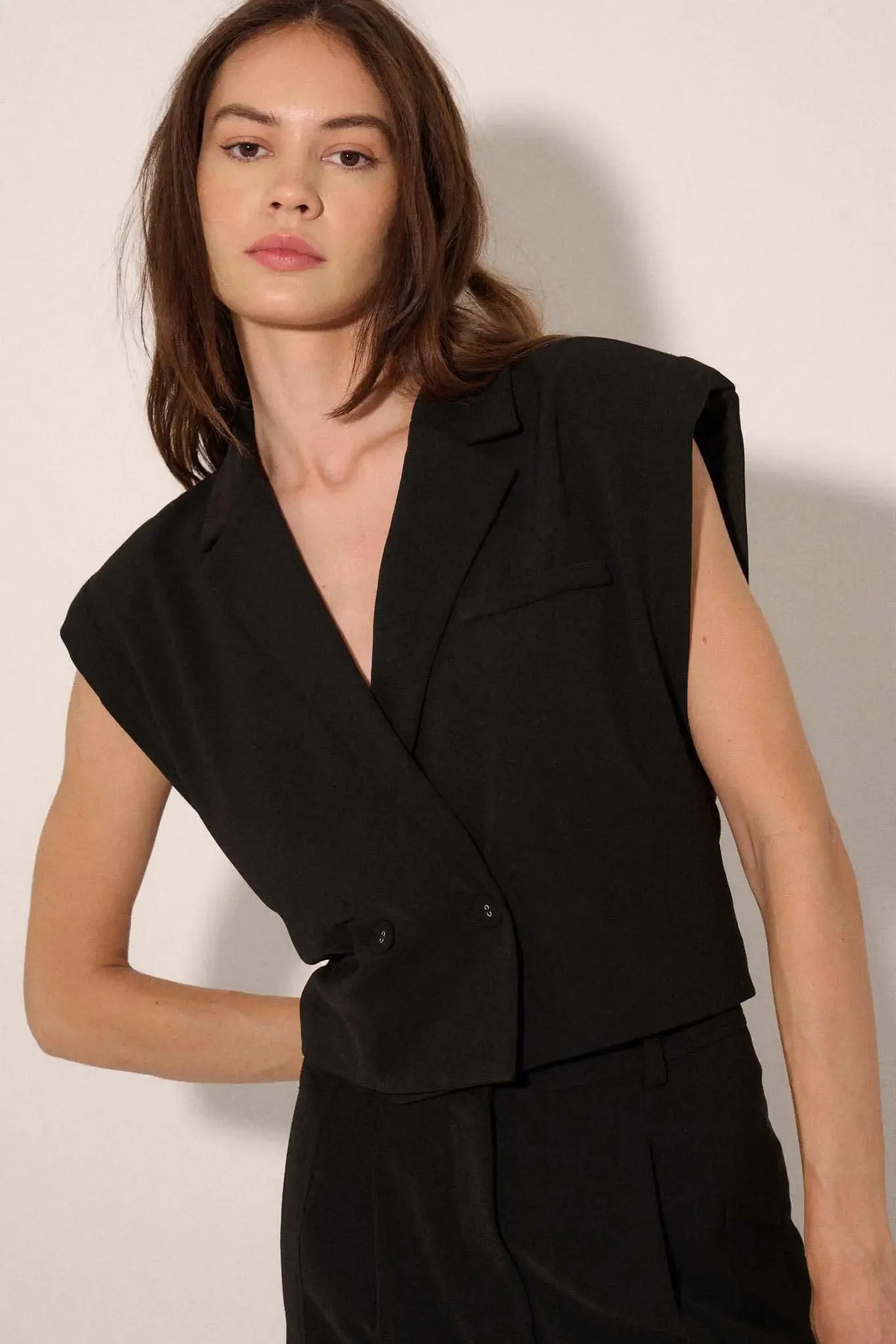 Future Proof Cropped Sleeveless Blazer sold by Promesa product image thumbnail 3