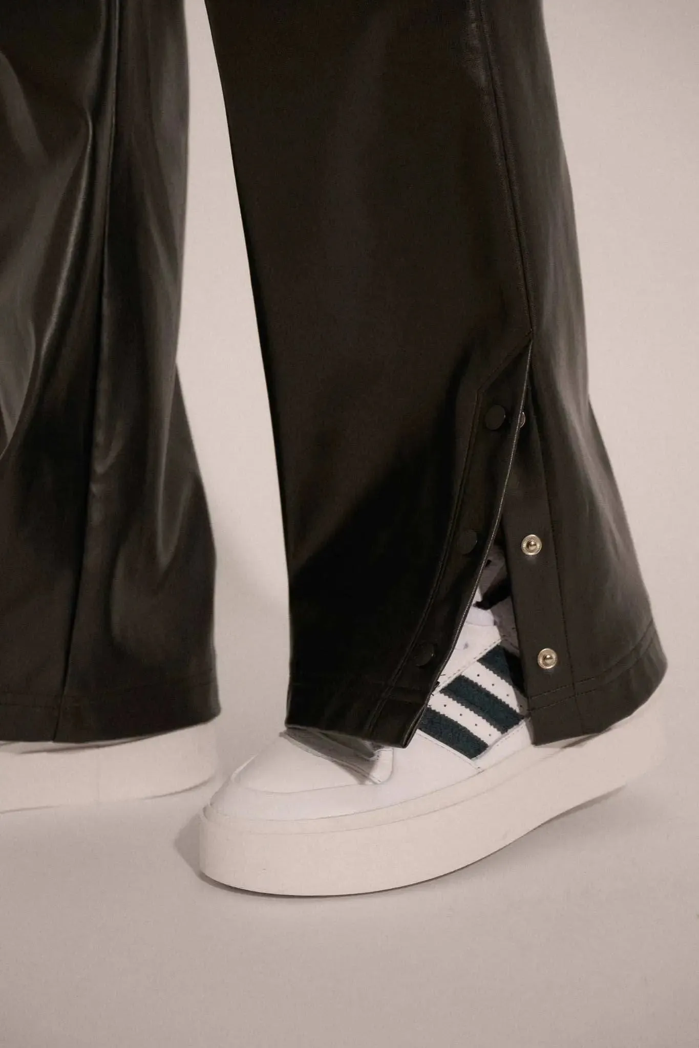 Going Solo Vegan Leather Snap-Cuff Pants sold by Promesa product image thumbnail 4