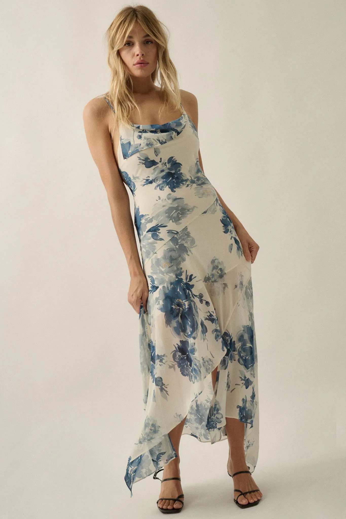 Elegant Beauty Floral Chiffon Open-Back Maxi Dress sold by Promesa product image thumbnail 3