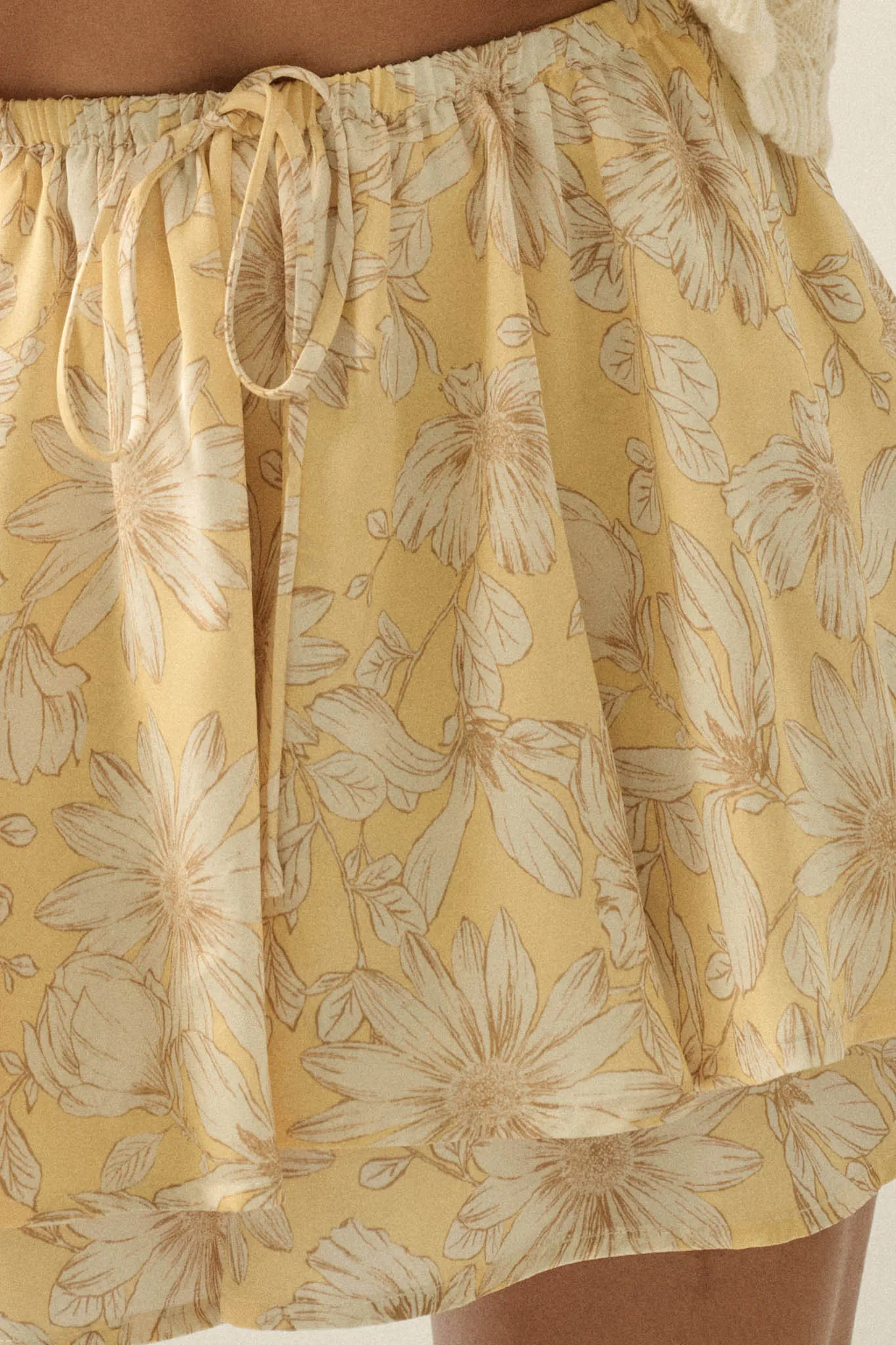 Dancing Daisies Floral Satin Drawstring Mini Skort sold by Promesa product image thumbnail 4
