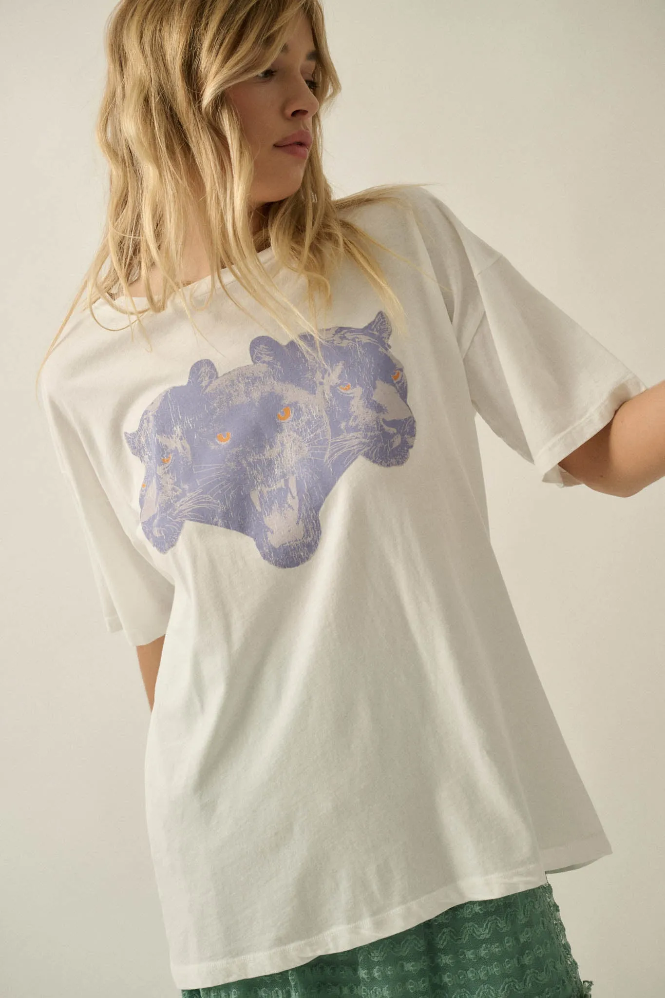 Prowling Panthers Oversize Vintage Graphic Tee sold by Promesa product image thumbnail 4