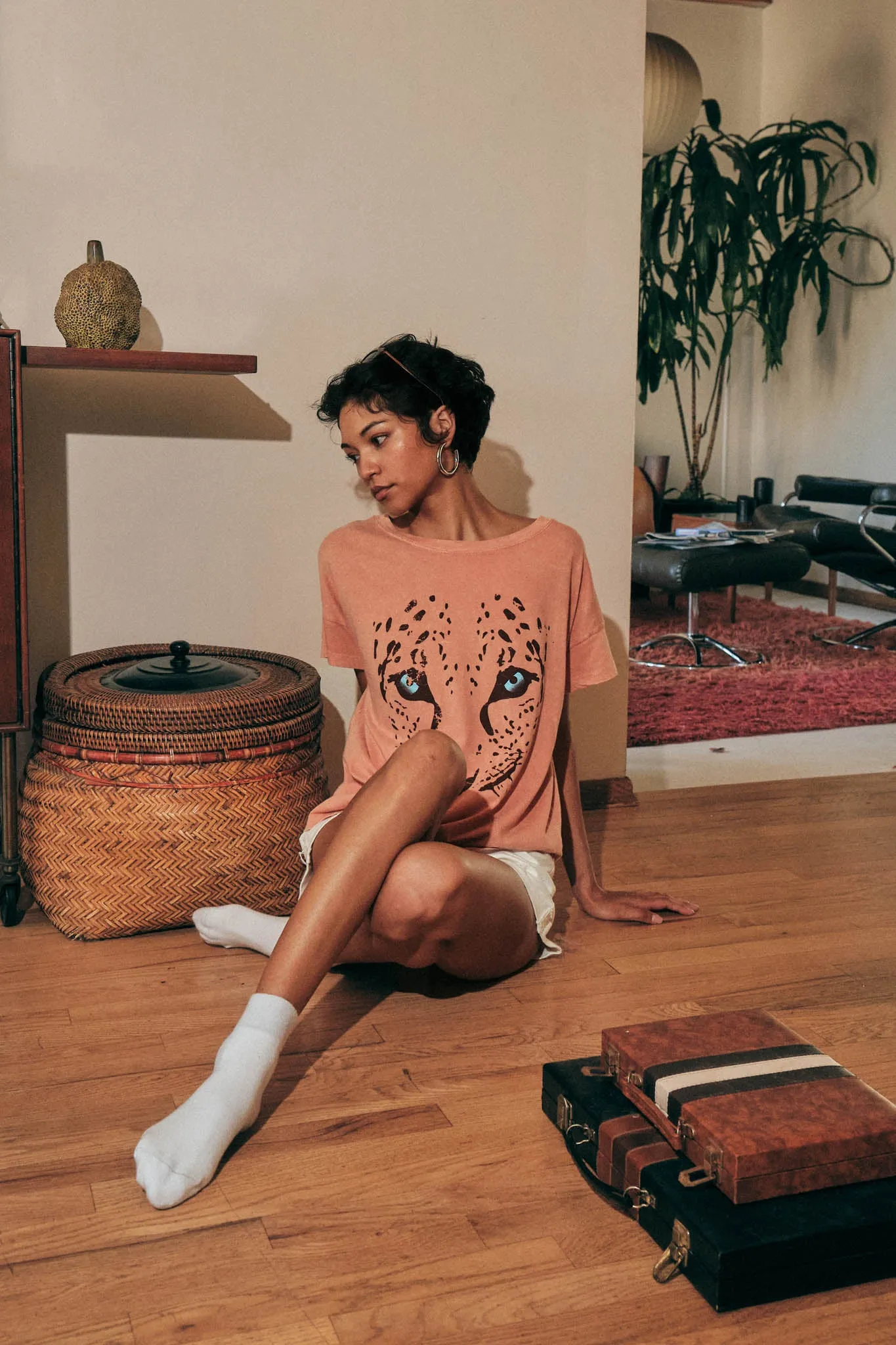 Hungry Eyes Vintage-Wash Cheetah Graphic Tee sold by Promesa product image thumbnail 3