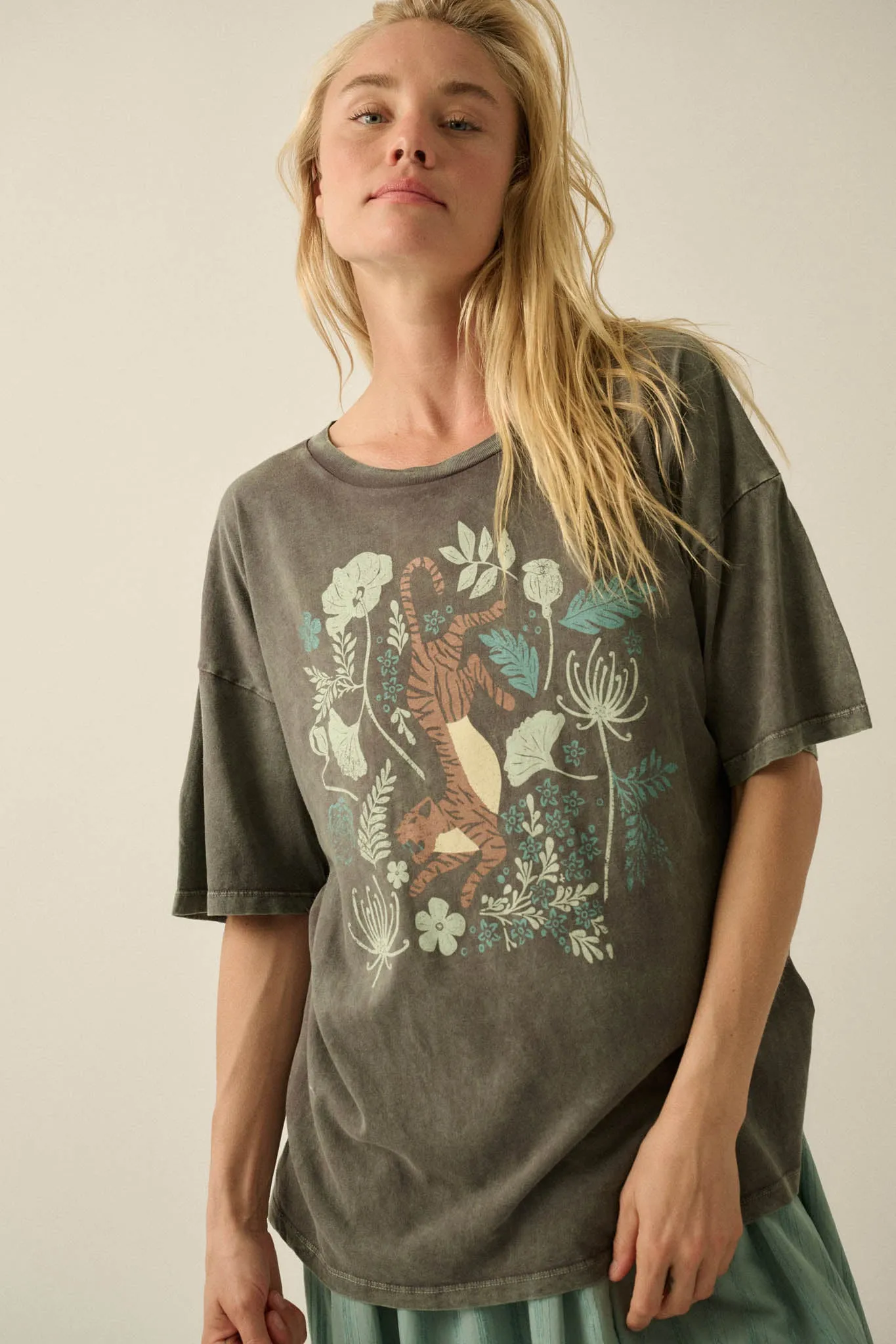 Jungle Tiger Vintage-Wash Oversize Graphic Tee sold by Promesa