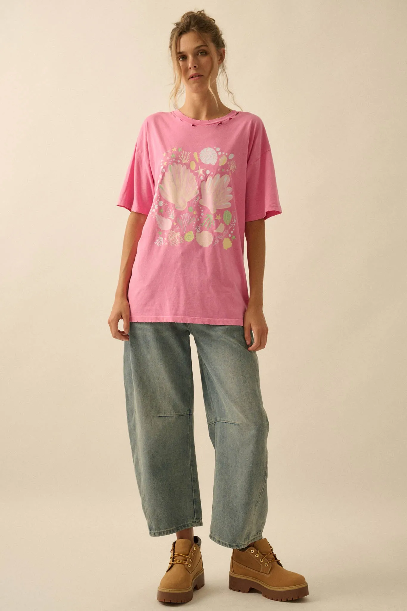 By the Seashore Distressed Seashell Graphic Tee sold by Promesa product image thumbnail 3