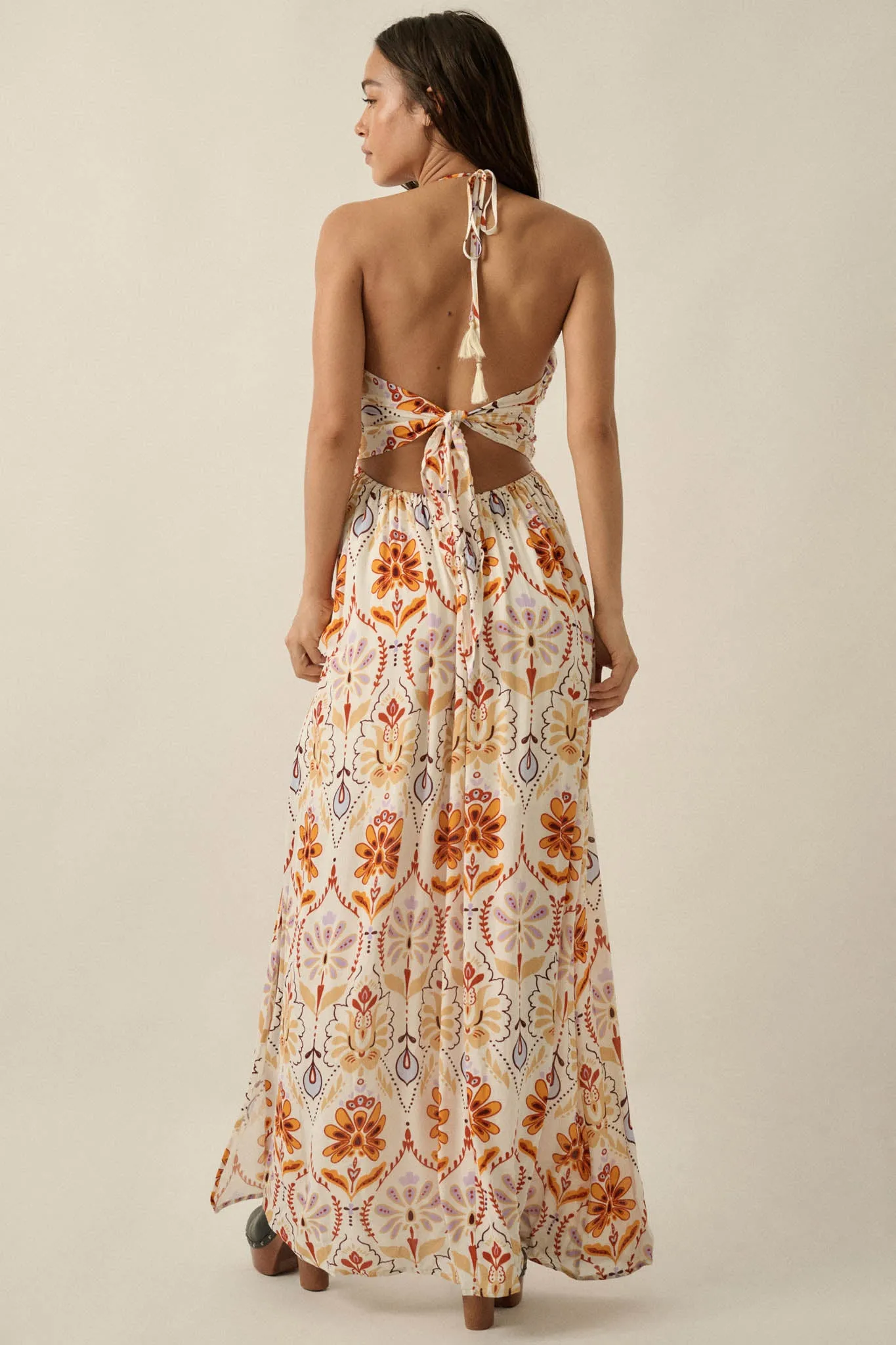 Rare Blooms Floral Medallion-Print Halter Maxi Dress sold by Promesa product image thumbnail 2