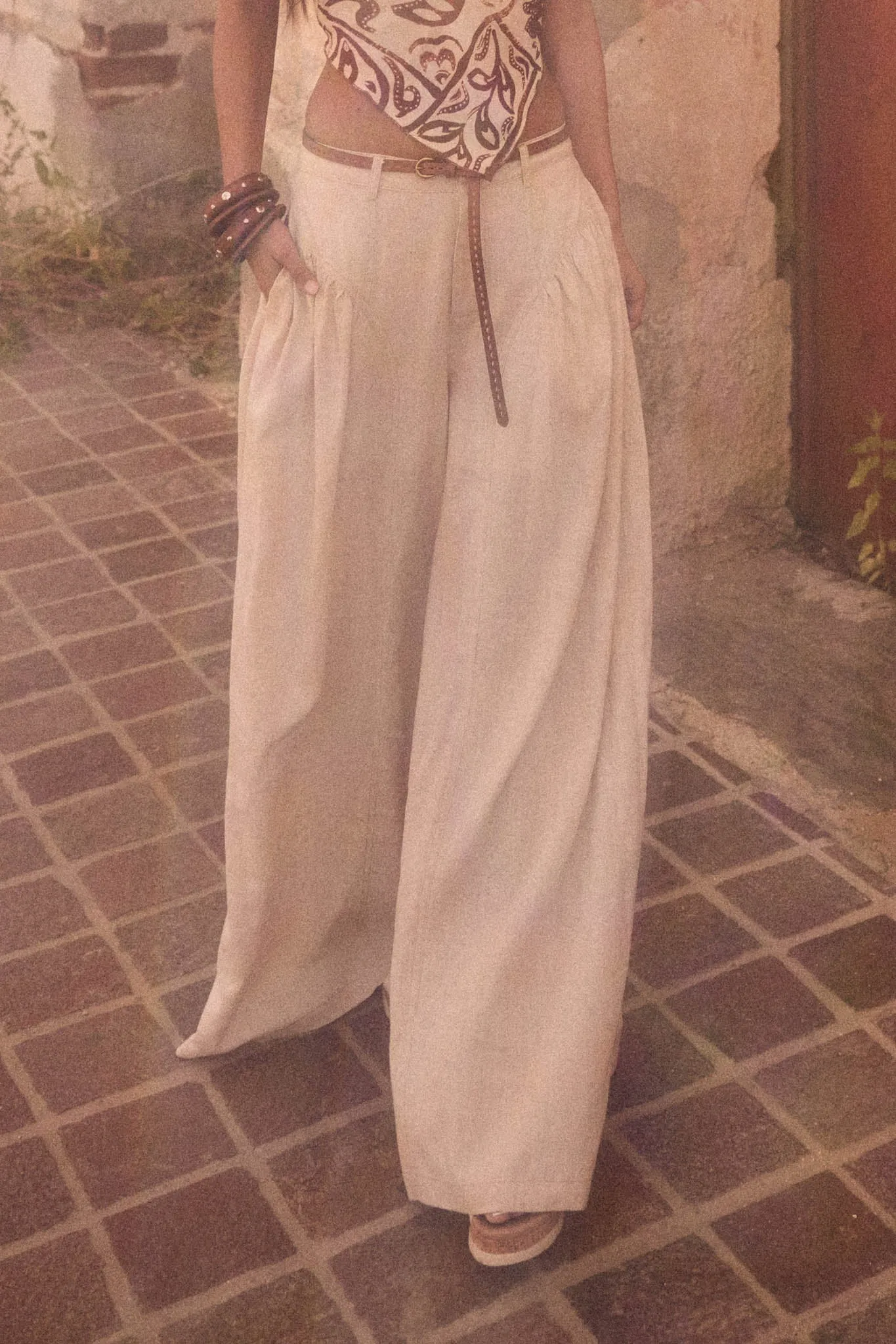 Natural Habitat Linen-Blend Gathered Wide-Leg Pants sold by Promesa product image thumbnail 2