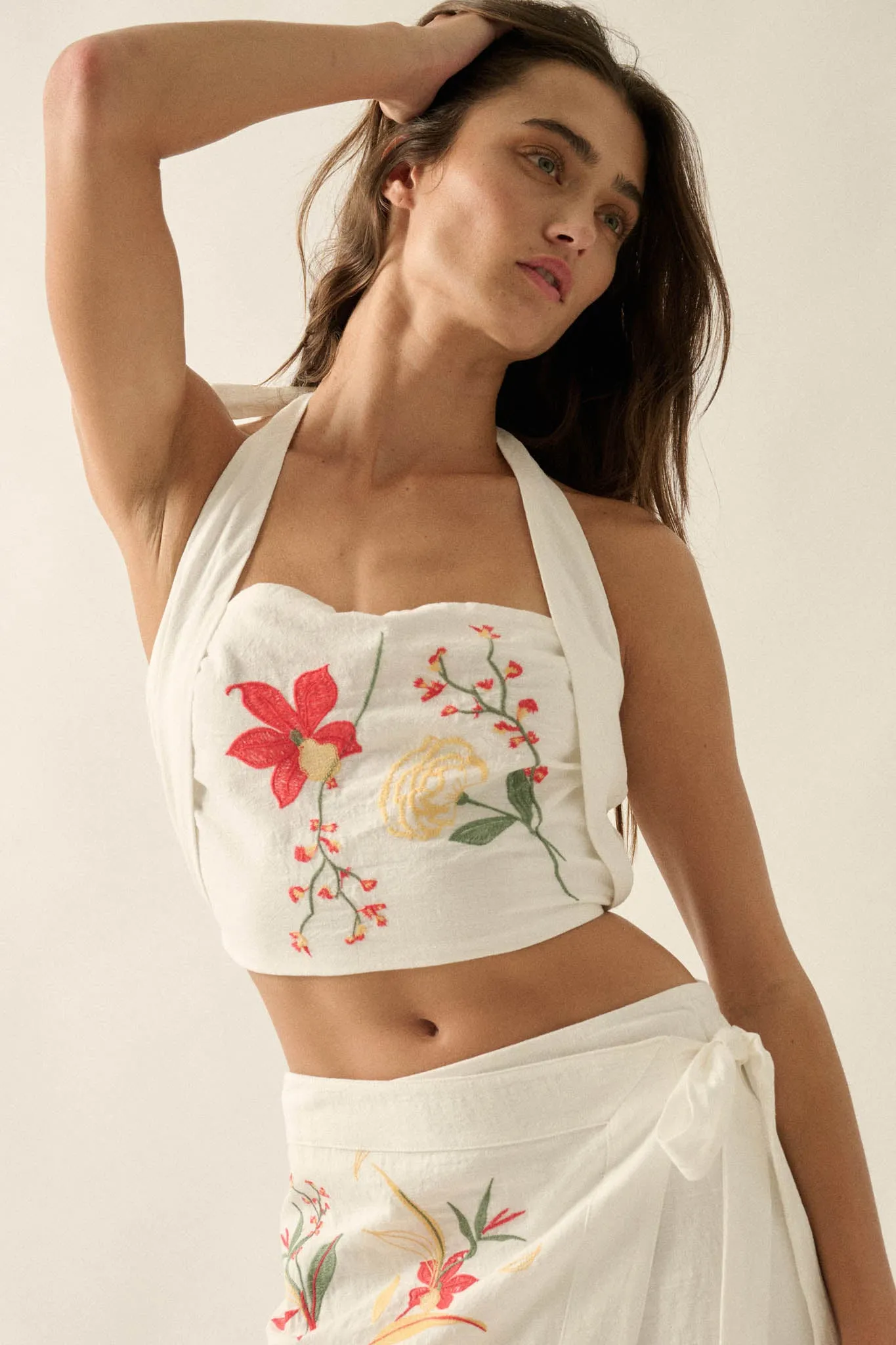 Fresh Flowers Embroidered Cotton Cropped Halter Top sold by Promesa product image thumbnail 3