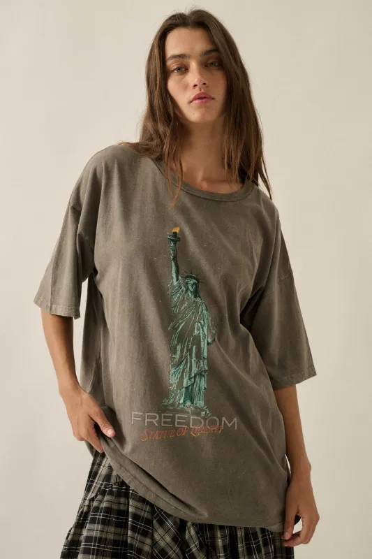 Lady Liberty Vintage-Wash Oversize Graphic Tee made by Promesa