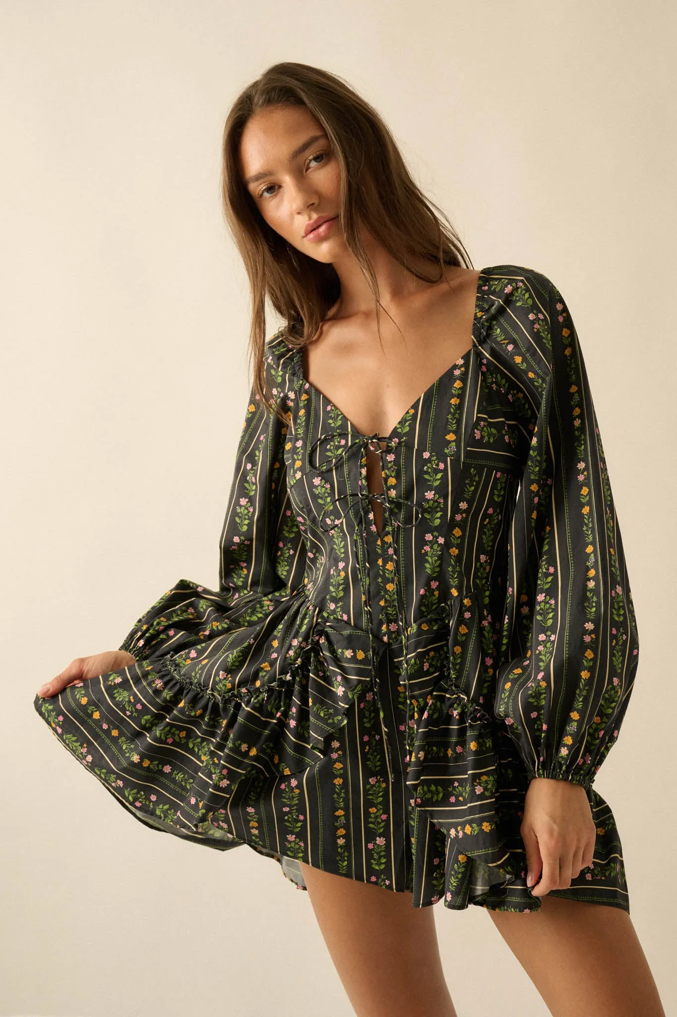 Floral Fields Floral-Stripe Ruffled Tie-Front Romper sold by Promesa product image thumbnail 4