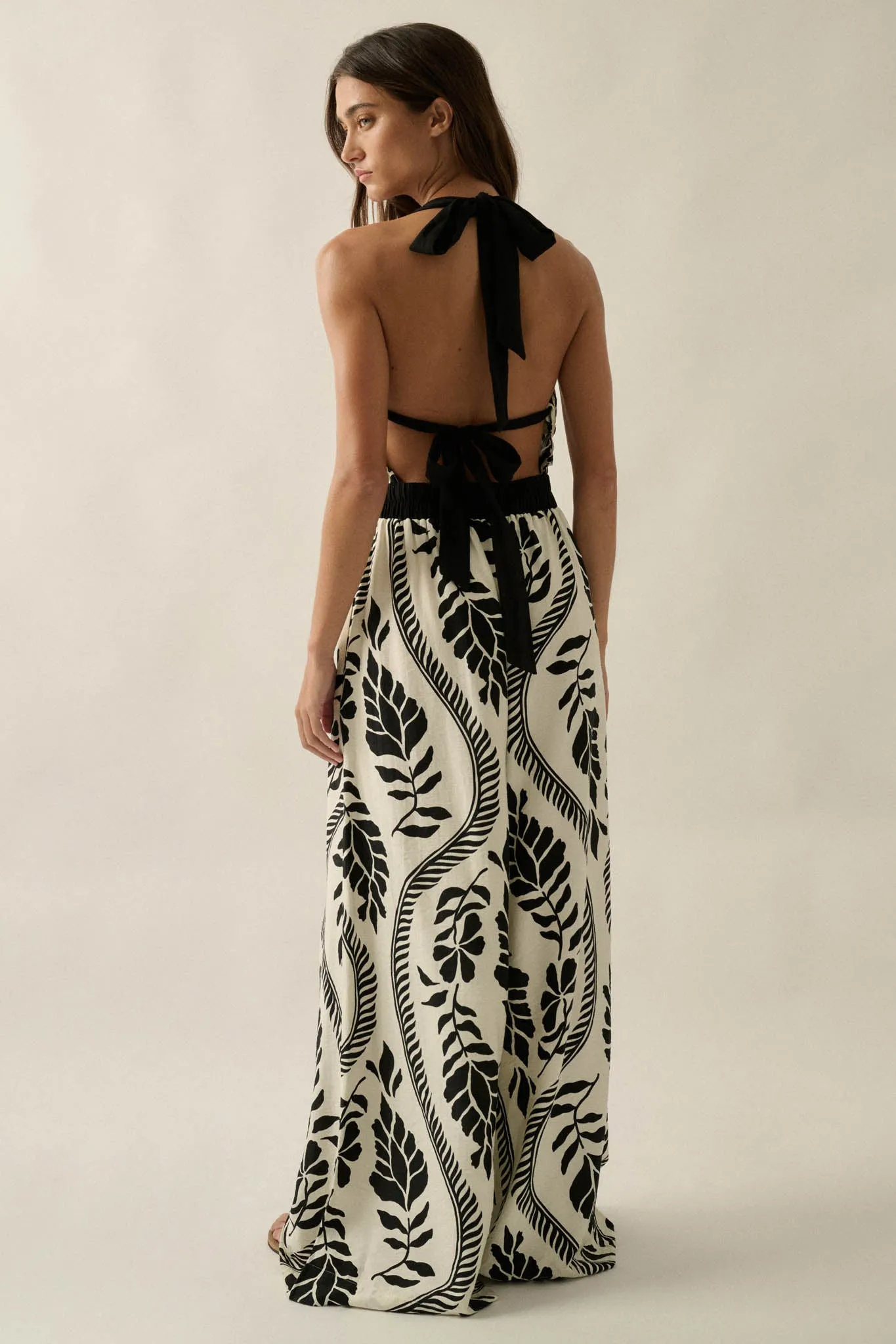 Jungle Queen Tropical-Print Wide-Leg Halter Jumpsuit sold by Promesa product image thumbnail 2