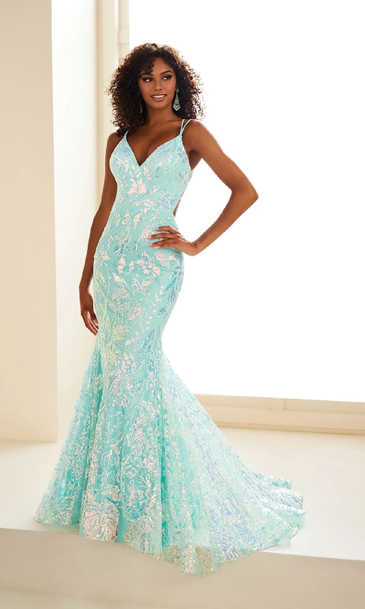Long Prom Dress: Ellie Wilde EW36034 sold by PromGirl product image thumbnail 4