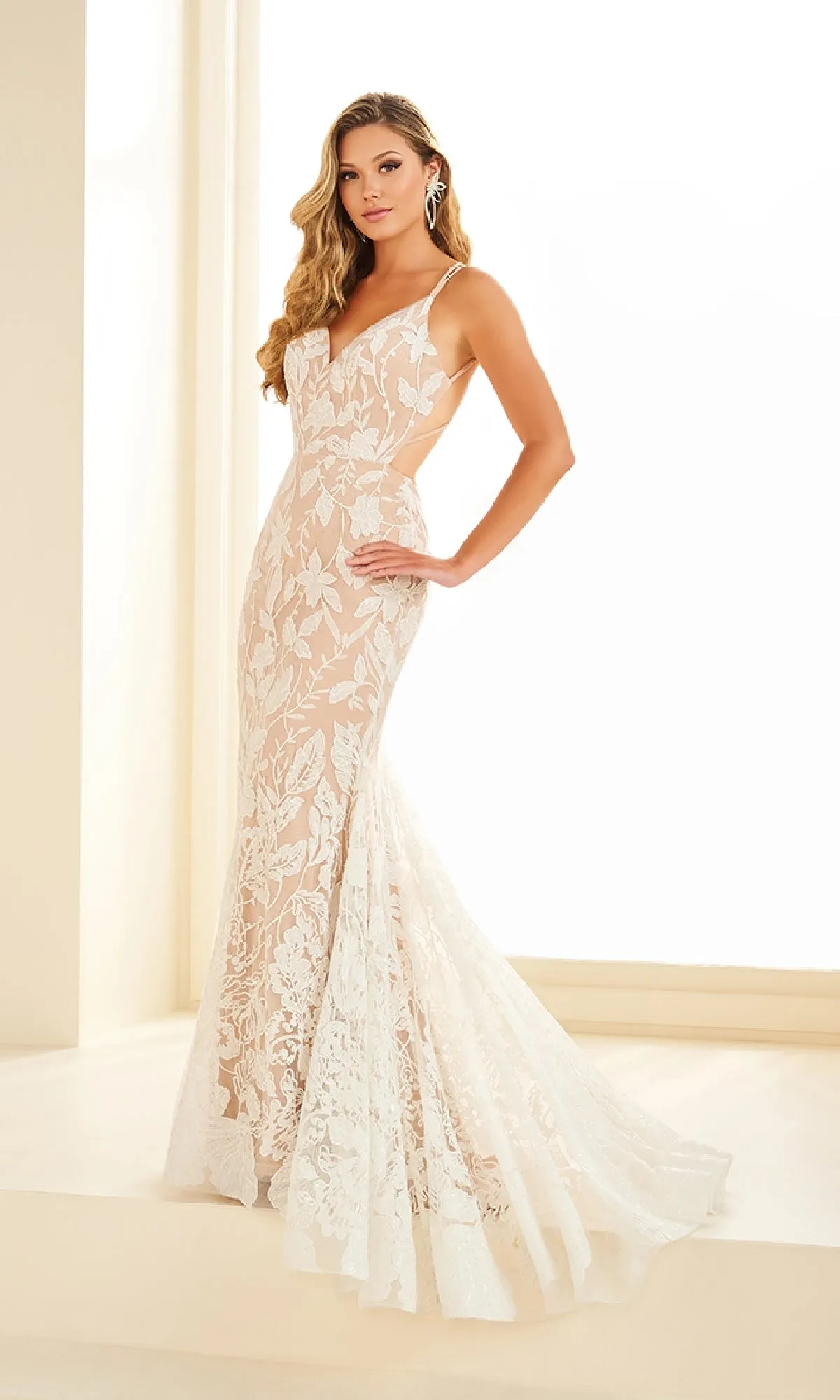 Long Prom Dress: Ellie Wilde EW36034 sold by PromGirl product image thumbnail 3