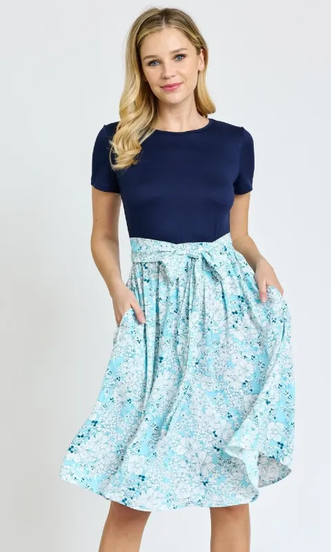 Knee-Length Floral Casual Dress with Pockets sold by PromGirl