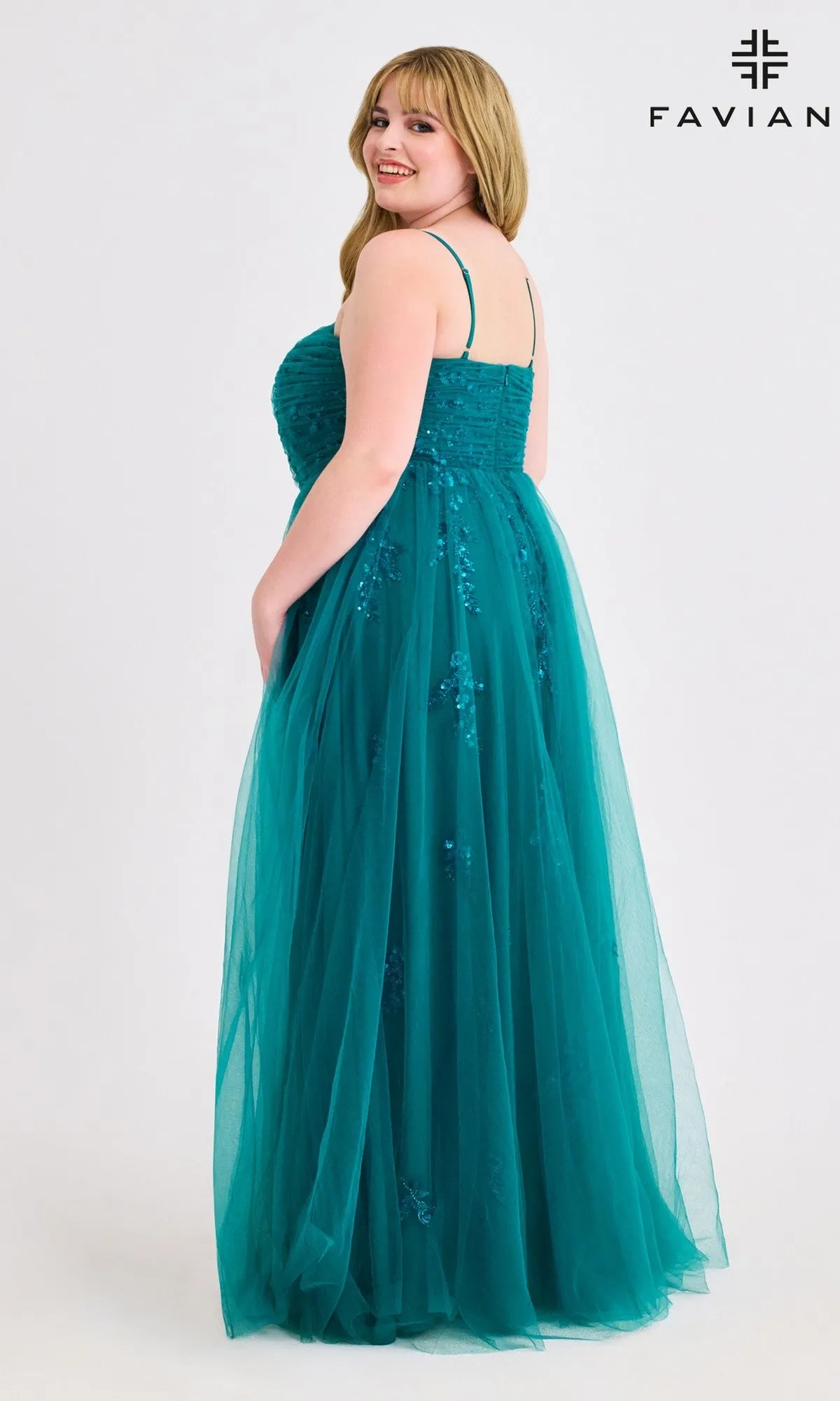 Flowy Plus-Size Long Prom Dress: Faviana 9598 sold by PromGirl product image thumbnail 2