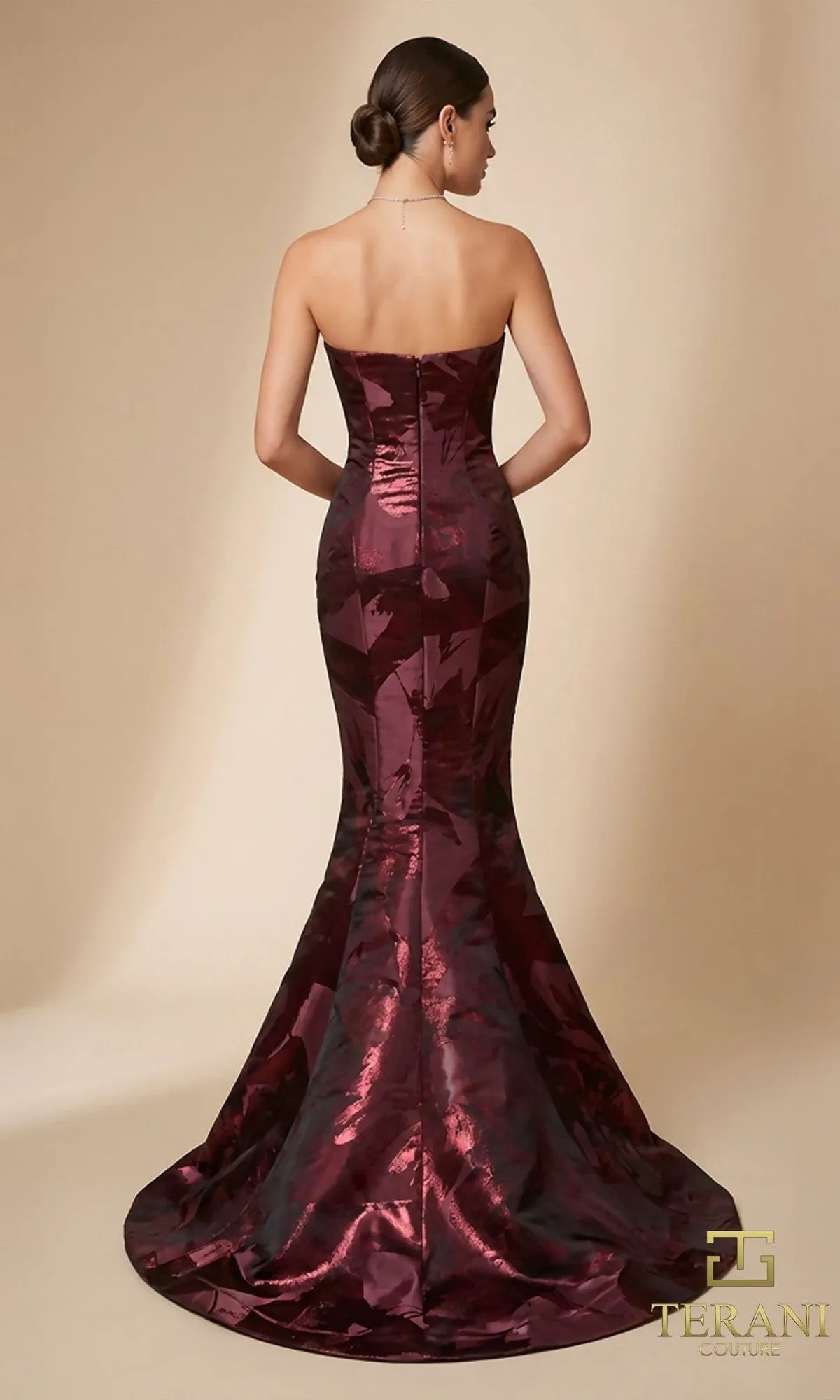 Long Formal Dress: Terani 261E6259 sold by PromGirl product image thumbnail 3