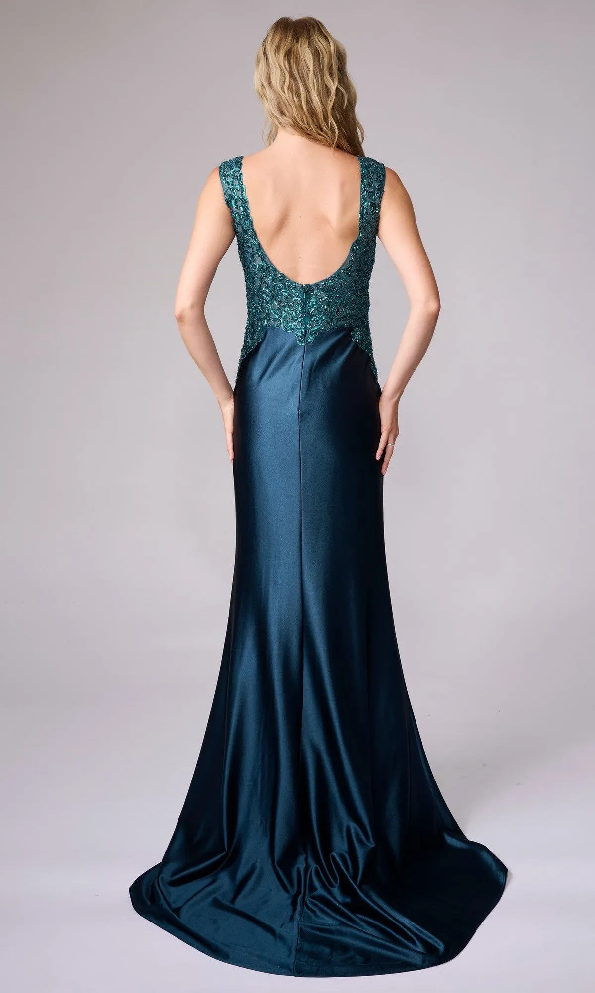 Long Formal Dress: Nina Canacci 5411 sold by PromGirl product image thumbnail 2